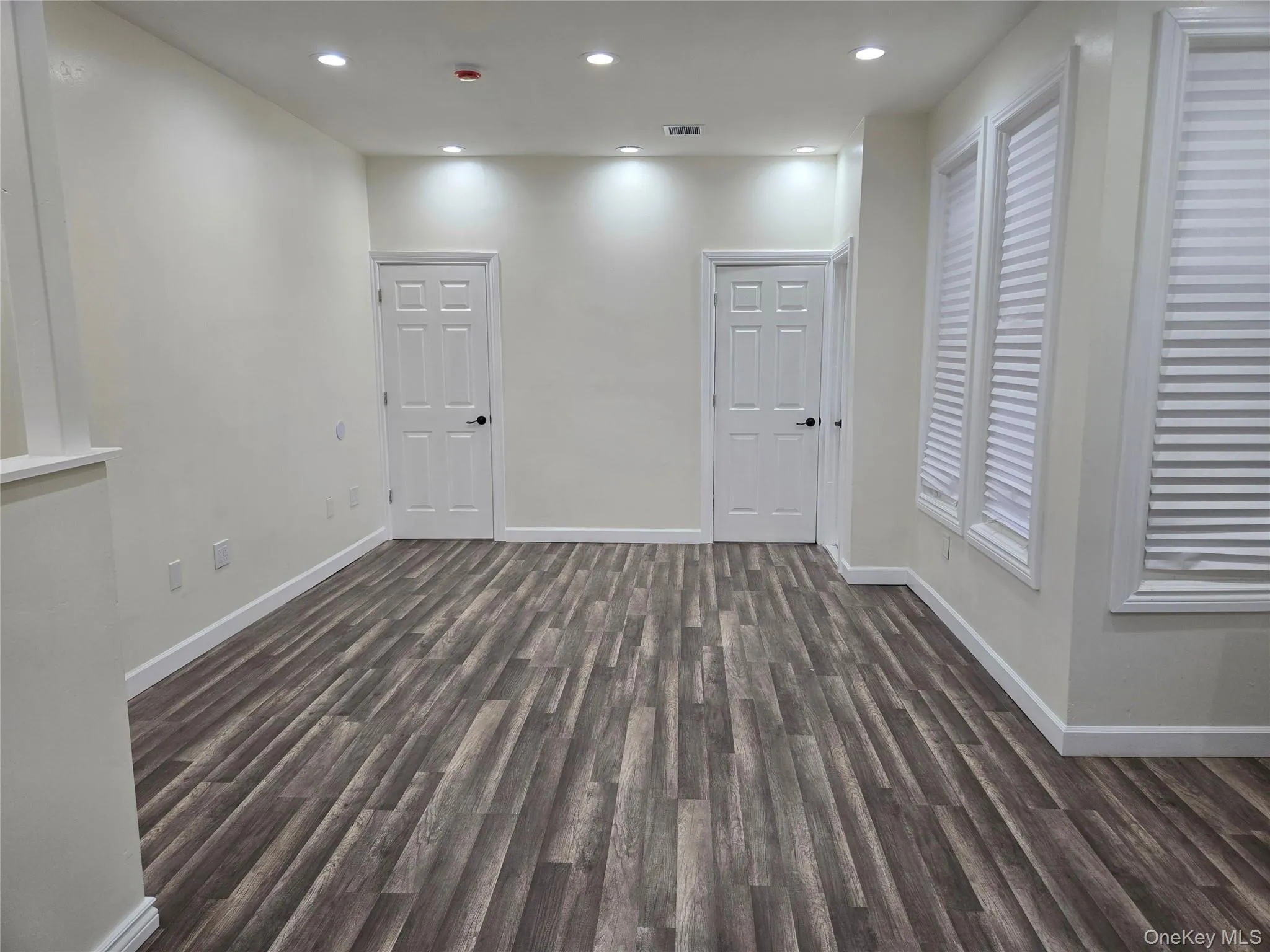 10750 Van Wyck Expressway, New York, NY, 3 Bedrooms Bedrooms, 5 Rooms Rooms,1 BathroomBathrooms,Residential Lease,For Rent,Van Wyck,0,993143 10750 Van Wyck Expressway, New York, NY, 3 Bedrooms Bedrooms, 5 Rooms Rooms,1 BathroomBathrooms,Residential Lease,For Rent,Van Wyck,0,993143