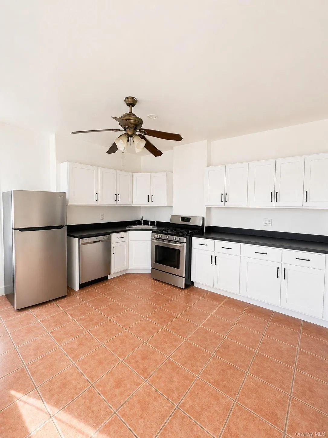 108 Saint James Terrace, Yonkers, NY, 2 Bedrooms Bedrooms, 4 Rooms Rooms,1 BathroomBathrooms,Residential Lease,For Rent,Saint James,0,993158 108 Saint James Terrace, Yonkers, NY, 2 Bedrooms Bedrooms, 4 Rooms Rooms,1 BathroomBathrooms,Residential Lease,For Rent,Saint James,0,993158