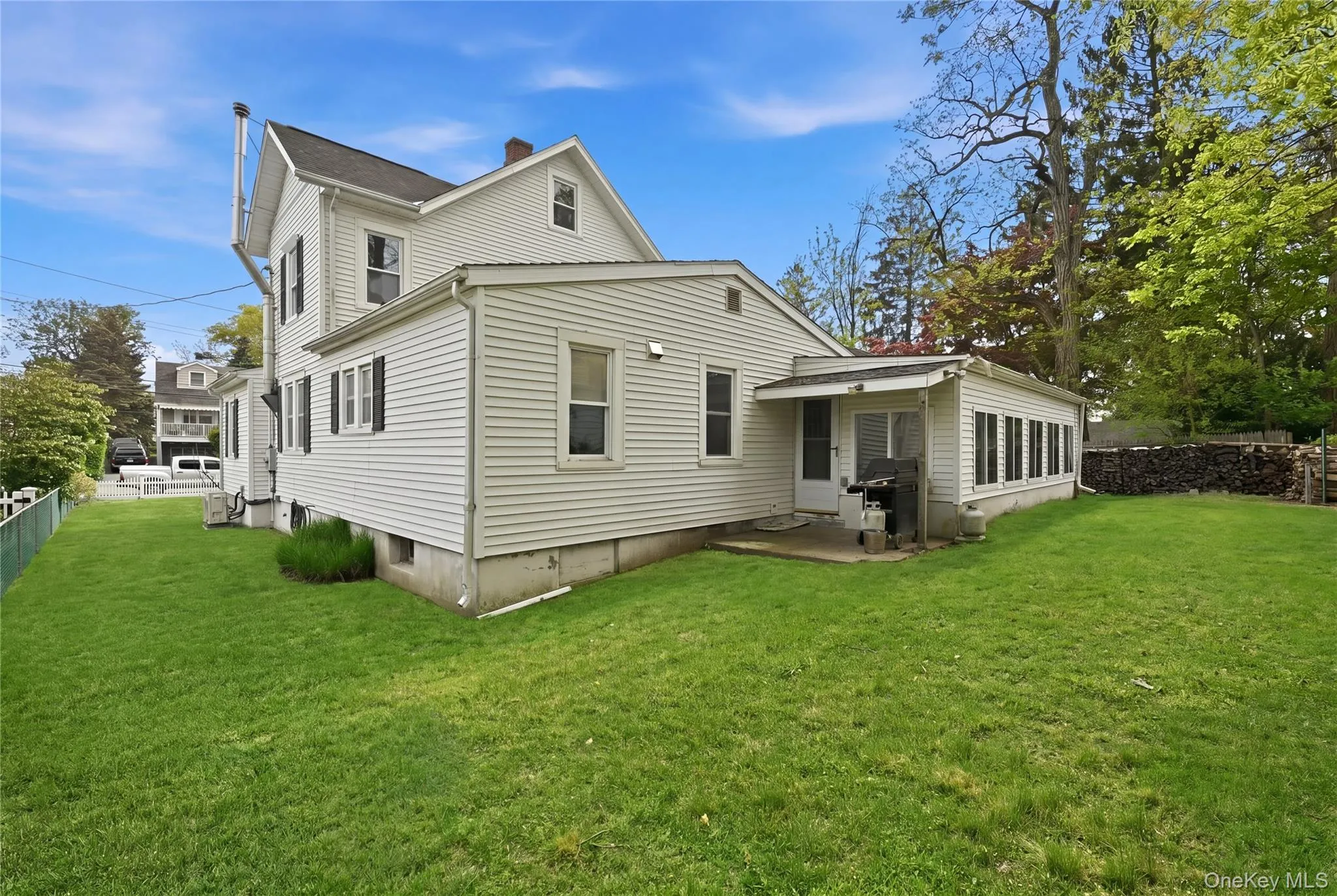 88 Coles Street, Glen Cove, NY, 3 Bedrooms Bedrooms, 8 Rooms Rooms,2 BathroomsBathrooms,Residential Lease,For Rent,Coles,0,993162 88 Coles Street, Glen Cove, NY, 3 Bedrooms Bedrooms, 8 Rooms Rooms,2 BathroomsBathrooms,Residential Lease,For Rent,Coles,0,993162
