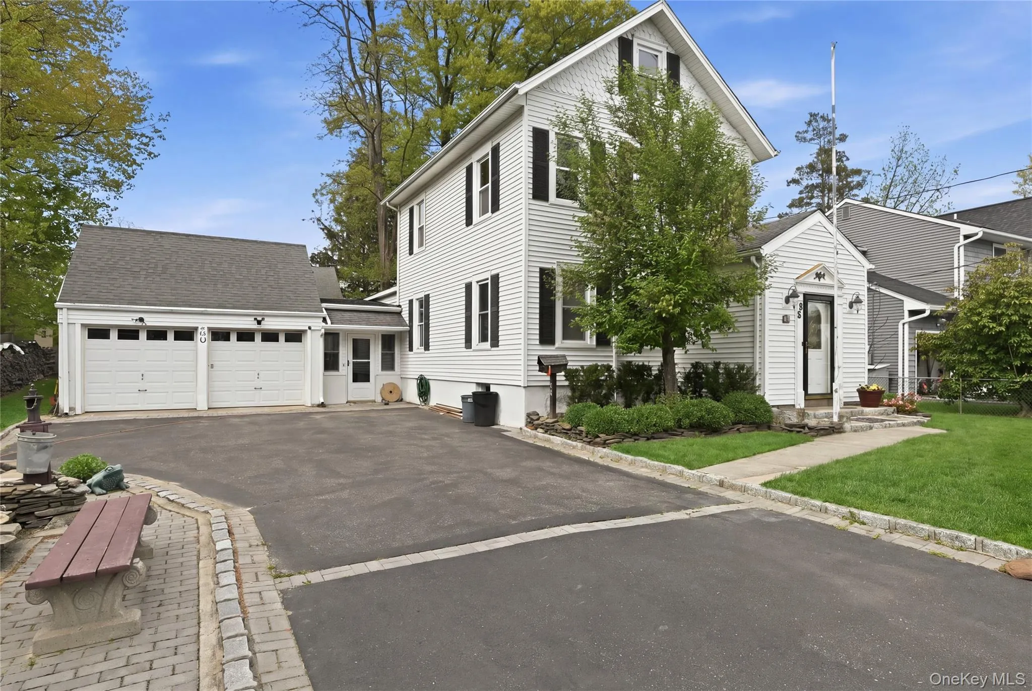 88 Coles Street, Glen Cove, NY, 3 Bedrooms Bedrooms, 8 Rooms Rooms,2 BathroomsBathrooms,Residential Lease,For Rent,Coles,0,993162 88 Coles Street, Glen Cove, NY, 3 Bedrooms Bedrooms, 8 Rooms Rooms,2 BathroomsBathrooms,Residential Lease,For Rent,Coles,0,993162