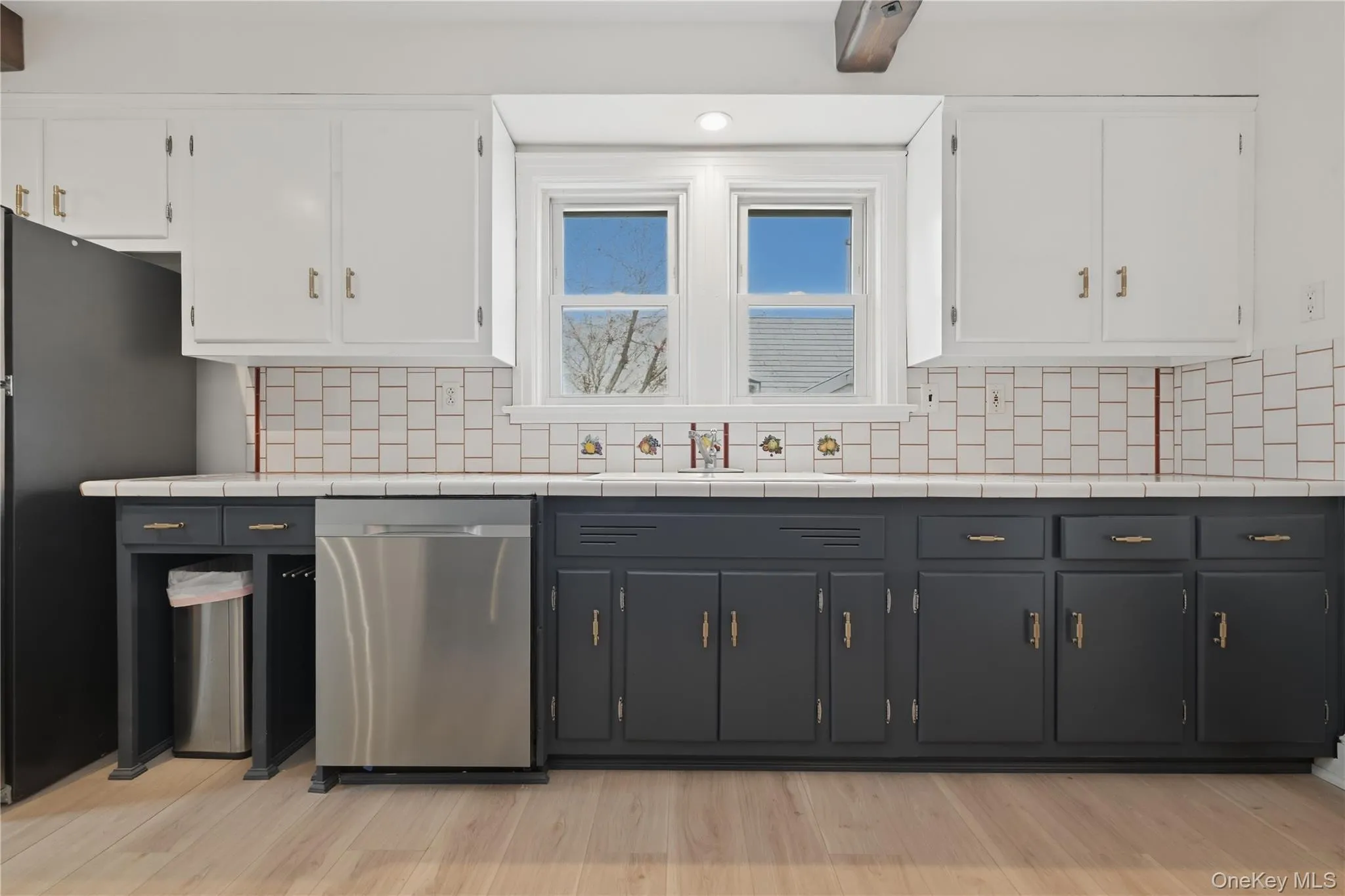 88 Coles Street, Glen Cove, NY, 3 Bedrooms Bedrooms, 8 Rooms Rooms,2 BathroomsBathrooms,Residential Lease,For Rent,Coles,0,993162 88 Coles Street, Glen Cove, NY, 3 Bedrooms Bedrooms, 8 Rooms Rooms,2 BathroomsBathrooms,Residential Lease,For Rent,Coles,0,993162