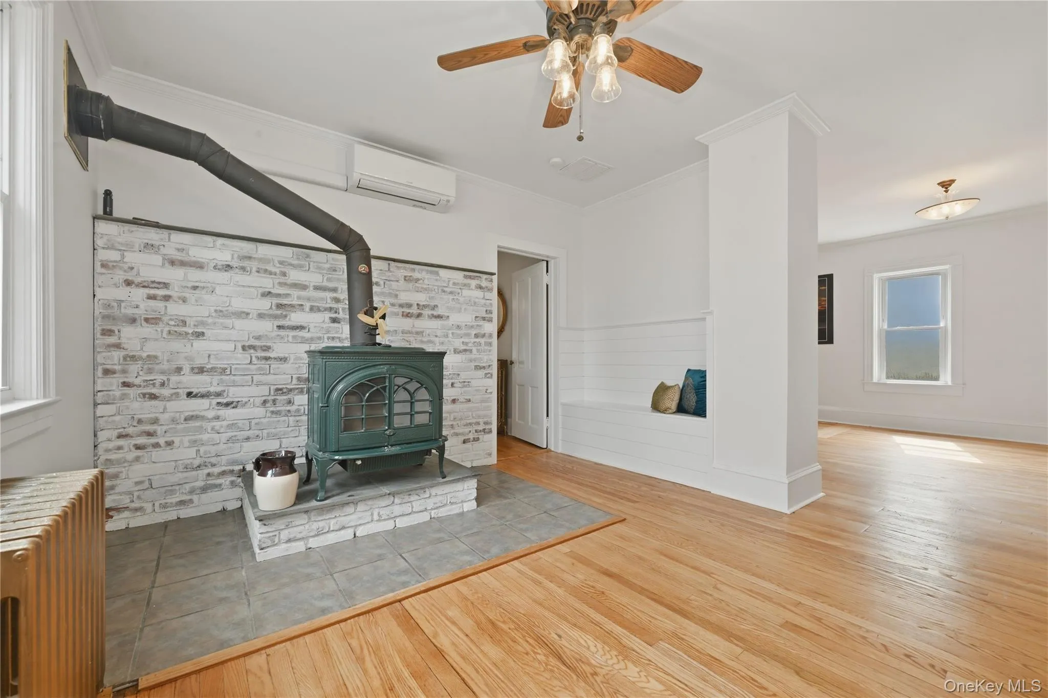 88 Coles Street, Glen Cove, NY, 3 Bedrooms Bedrooms, 8 Rooms Rooms,2 BathroomsBathrooms,Residential Lease,For Rent,Coles,0,993162 88 Coles Street, Glen Cove, NY, 3 Bedrooms Bedrooms, 8 Rooms Rooms,2 BathroomsBathrooms,Residential Lease,For Rent,Coles,0,993162