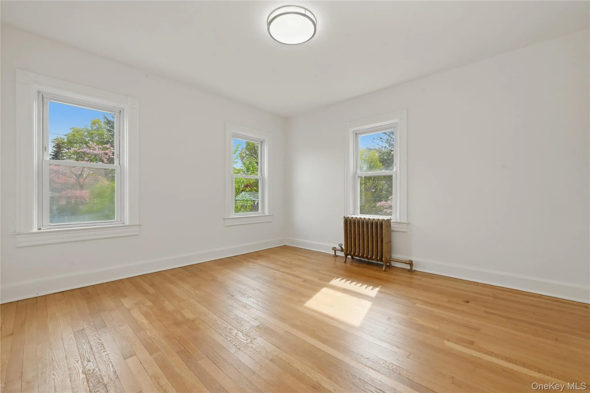 88 Coles Street, Glen Cove, NY, 3 Bedrooms Bedrooms, 8 Rooms Rooms,2 BathroomsBathrooms,Residential Lease,For Rent,Coles,0,993162 88 Coles Street, Glen Cove, NY, 3 Bedrooms Bedrooms, 8 Rooms Rooms,2 BathroomsBathrooms,Residential Lease,For Rent,Coles,0,993162
