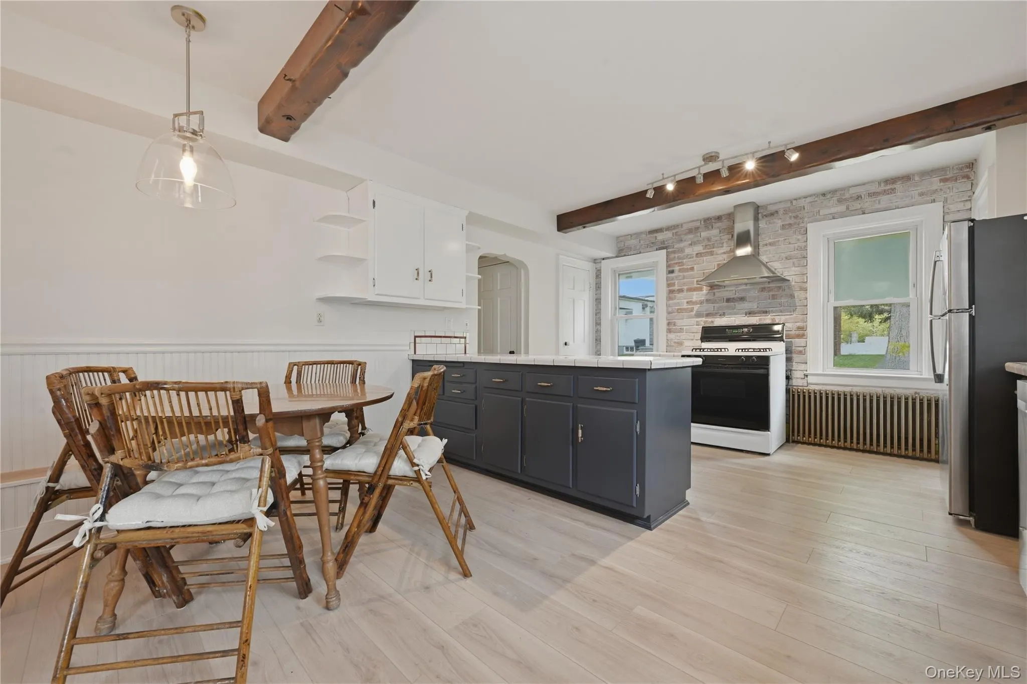88 Coles Street, Glen Cove, NY, 3 Bedrooms Bedrooms, 8 Rooms Rooms,2 BathroomsBathrooms,Residential Lease,For Rent,Coles,0,993162 88 Coles Street, Glen Cove, NY, 3 Bedrooms Bedrooms, 8 Rooms Rooms,2 BathroomsBathrooms,Residential Lease,For Rent,Coles,0,993162