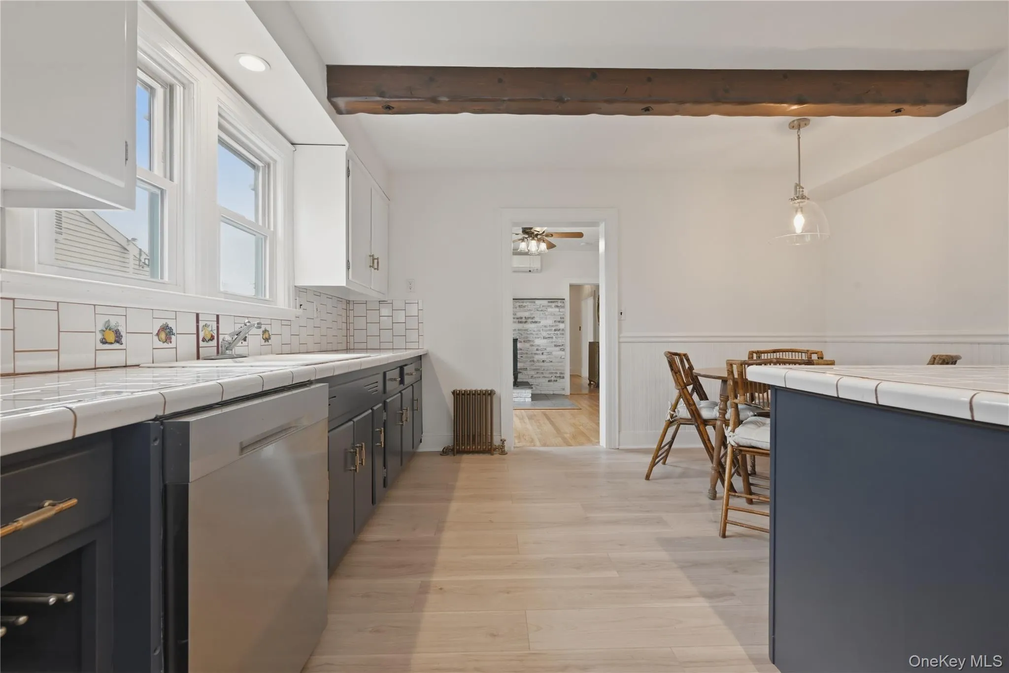88 Coles Street, Glen Cove, NY, 3 Bedrooms Bedrooms, 8 Rooms Rooms,2 BathroomsBathrooms,Residential Lease,For Rent,Coles,0,993162 88 Coles Street, Glen Cove, NY, 3 Bedrooms Bedrooms, 8 Rooms Rooms,2 BathroomsBathrooms,Residential Lease,For Rent,Coles,0,993162