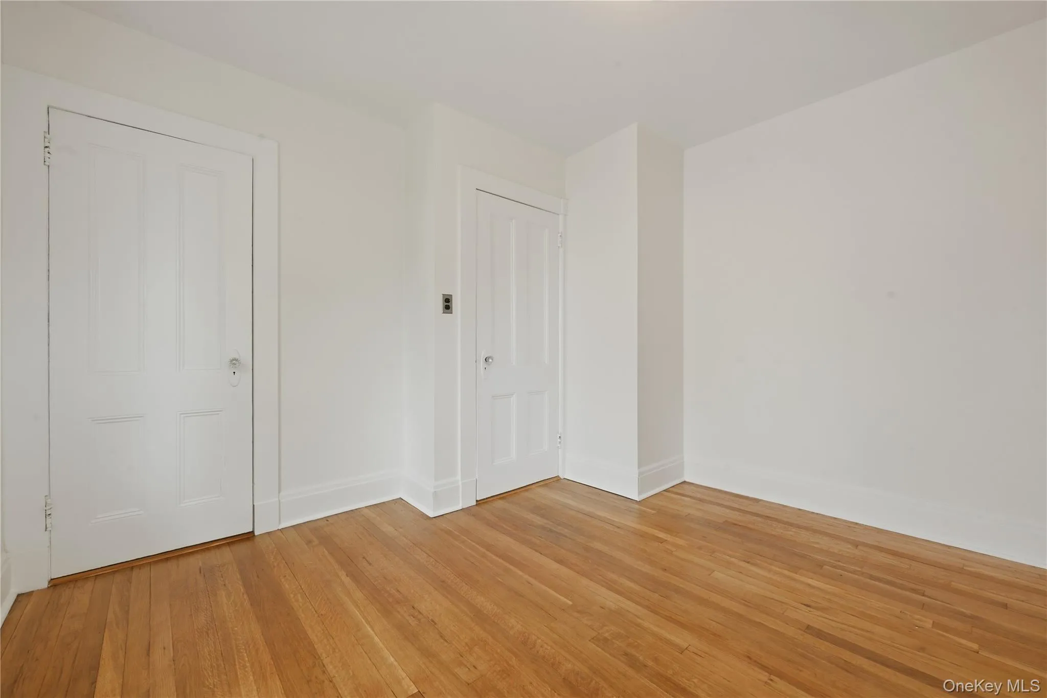 88 Coles Street, Glen Cove, NY, 3 Bedrooms Bedrooms, 8 Rooms Rooms,2 BathroomsBathrooms,Residential Lease,For Rent,Coles,0,993162 88 Coles Street, Glen Cove, NY, 3 Bedrooms Bedrooms, 8 Rooms Rooms,2 BathroomsBathrooms,Residential Lease,For Rent,Coles,0,993162