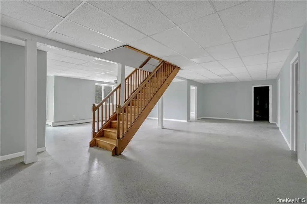 4 Ayr Road, Chester Town, NY, 6 Bedrooms Bedrooms, 15 Rooms Rooms,4 BathroomsBathrooms,Residential Lease,For Rent,Ayr,0,993173 4 Ayr Road, Chester Town, NY, 6 Bedrooms Bedrooms, 15 Rooms Rooms,4 BathroomsBathrooms,Residential Lease,For Rent,Ayr,0,993173