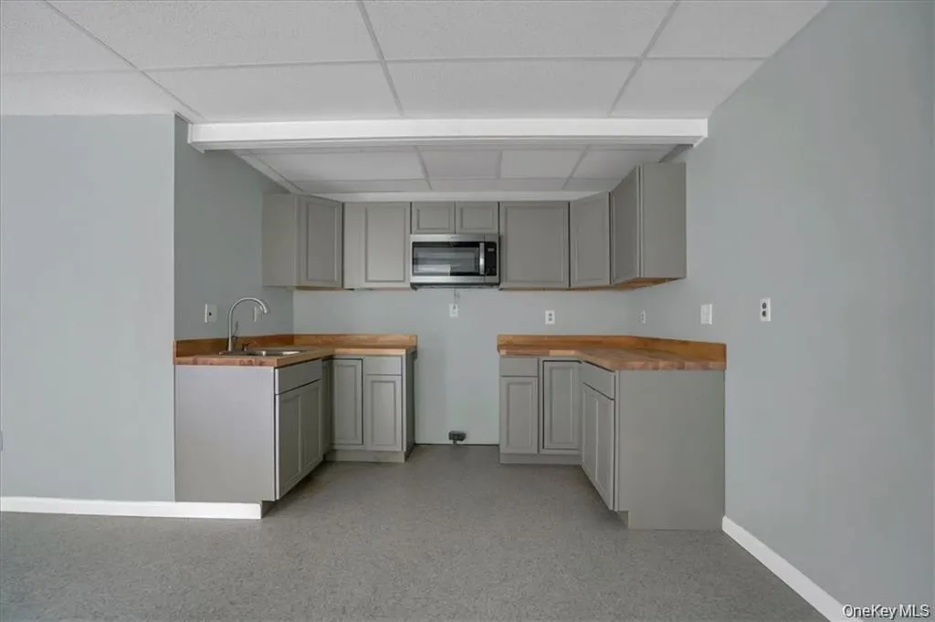 4 Ayr Road, Chester Town, NY, 6 Bedrooms Bedrooms, 15 Rooms Rooms,4 BathroomsBathrooms,Residential Lease,For Rent,Ayr,0,993173 4 Ayr Road, Chester Town, NY, 6 Bedrooms Bedrooms, 15 Rooms Rooms,4 BathroomsBathrooms,Residential Lease,For Rent,Ayr,0,993173