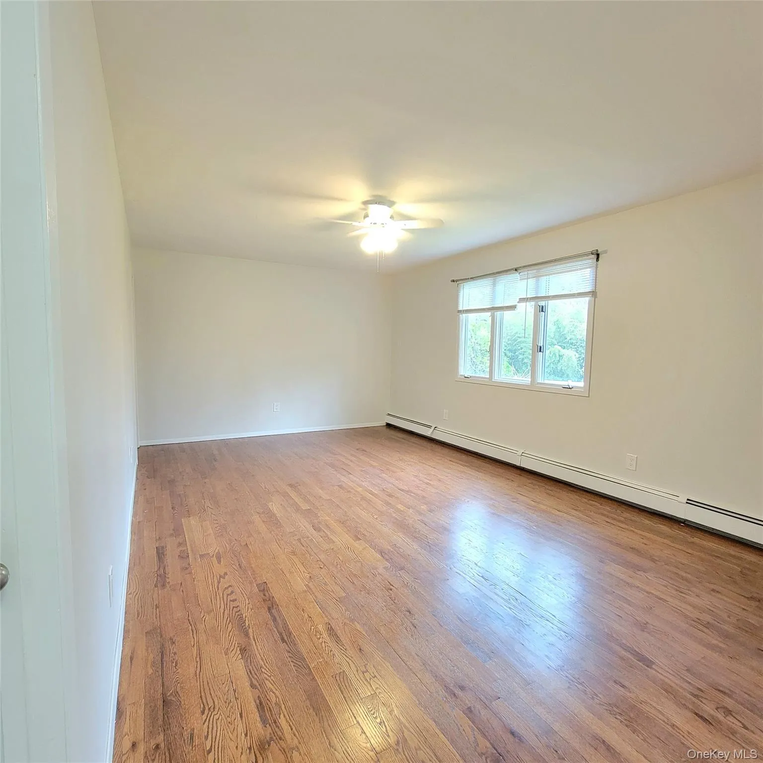 571 Nassau Boulevard, Hempstead, NY, 3 Bedrooms Bedrooms, 5 Rooms Rooms,1 BathroomBathrooms,Residential Lease,For Rent,Nassau,0,993175 571 Nassau Boulevard, Hempstead, NY, 3 Bedrooms Bedrooms, 5 Rooms Rooms,1 BathroomBathrooms,Residential Lease,For Rent,Nassau,0,993175