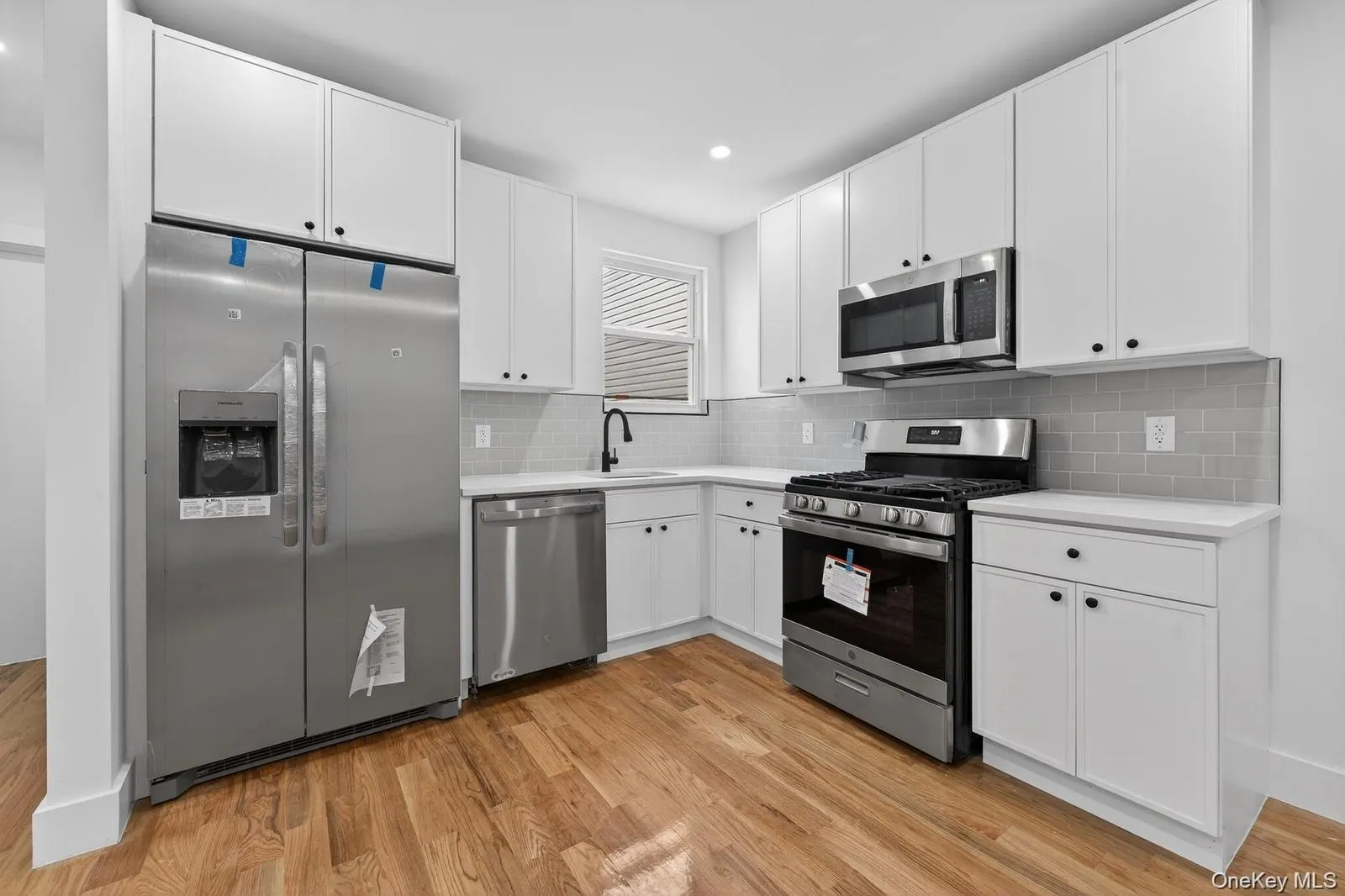 2561 99th Street, New York, NY, 2 Bedrooms Bedrooms, 5 Rooms Rooms,1 BathroomBathrooms,Residential Lease,For Rent,99th,0,993193 2561 99th Street, New York, NY, 2 Bedrooms Bedrooms, 5 Rooms Rooms,1 BathroomBathrooms,Residential Lease,For Rent,99th,0,993193