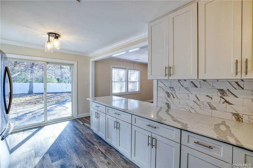 30 Whitfield Lane, Brookhaven, NY, 4 Bedrooms Bedrooms, 8 Rooms Rooms,2 BathroomsBathrooms,Residential Lease,For Rent,Whitfield,0,993195 30 Whitfield Lane, Brookhaven, NY, 4 Bedrooms Bedrooms, 8 Rooms Rooms,2 BathroomsBathrooms,Residential Lease,For Rent,Whitfield,0,993195