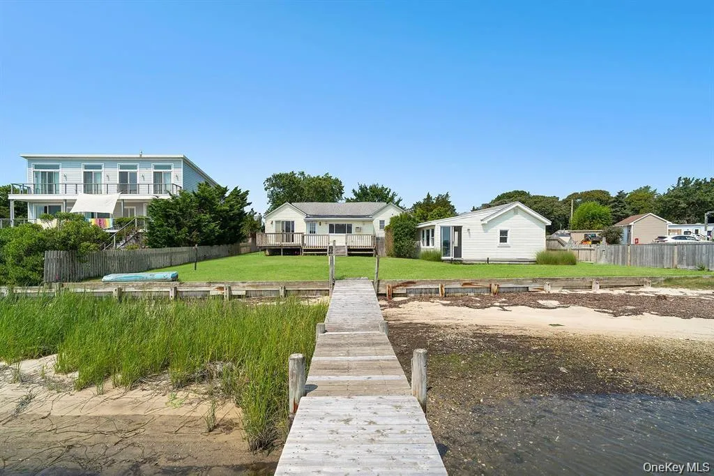 35 Gardners Lane, Southampton, NY, 4 Bedrooms Bedrooms, 8 Rooms Rooms,5 BathroomsBathrooms,Residential,For Rent,Gardners,0,993209 35 Gardners Lane, Southampton, NY, 4 Bedrooms Bedrooms, 8 Rooms Rooms,5 BathroomsBathrooms,Residential,For Rent,Gardners,0,993209