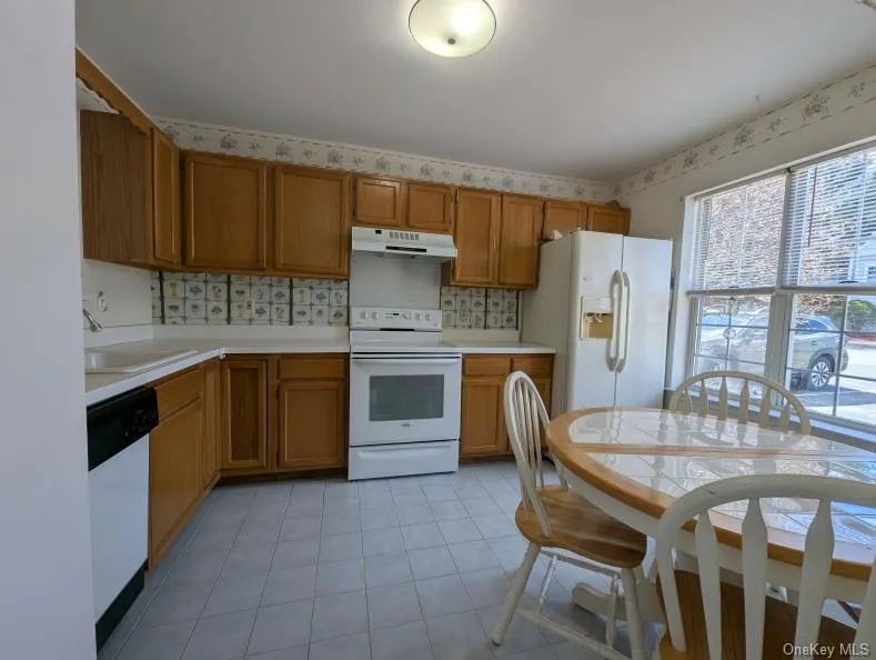 2 Durham Court, Wallkill, NY, 2 Bedrooms Bedrooms, 5 Rooms Rooms,2 BathroomsBathrooms,Residential,For Rent,Durham,0,993223 2 Durham Court, Wallkill, NY, 2 Bedrooms Bedrooms, 5 Rooms Rooms,2 BathroomsBathrooms,Residential,For Rent,Durham,0,993223