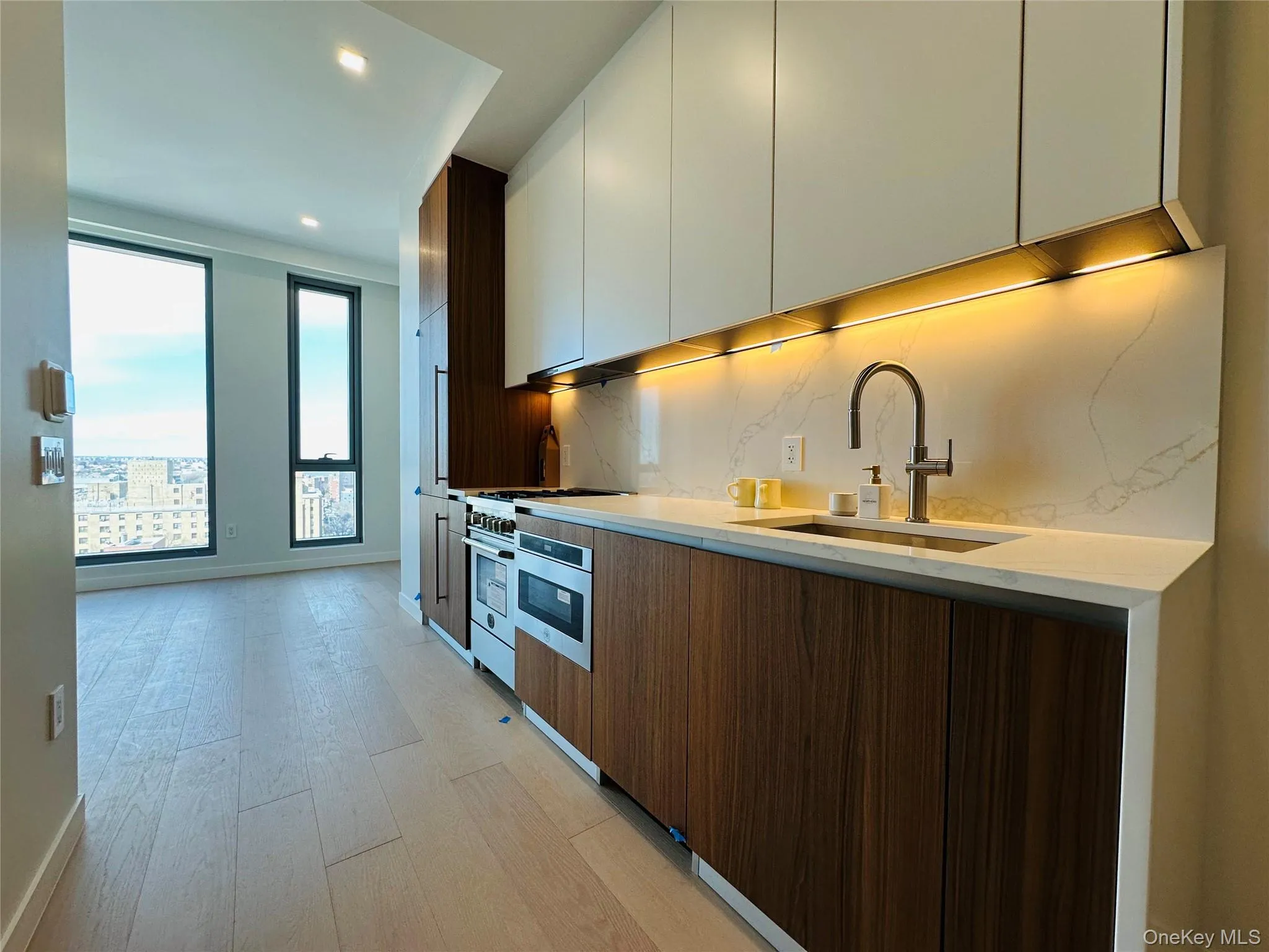 3532 Leavitt Street, New York, NY, 1 Room Rooms,1 BathroomBathrooms,Residential Lease,For Rent,Leavitt,0,993238 3532 Leavitt Street, New York, NY, 1 Room Rooms,1 BathroomBathrooms,Residential Lease,For Rent,Leavitt,0,993238