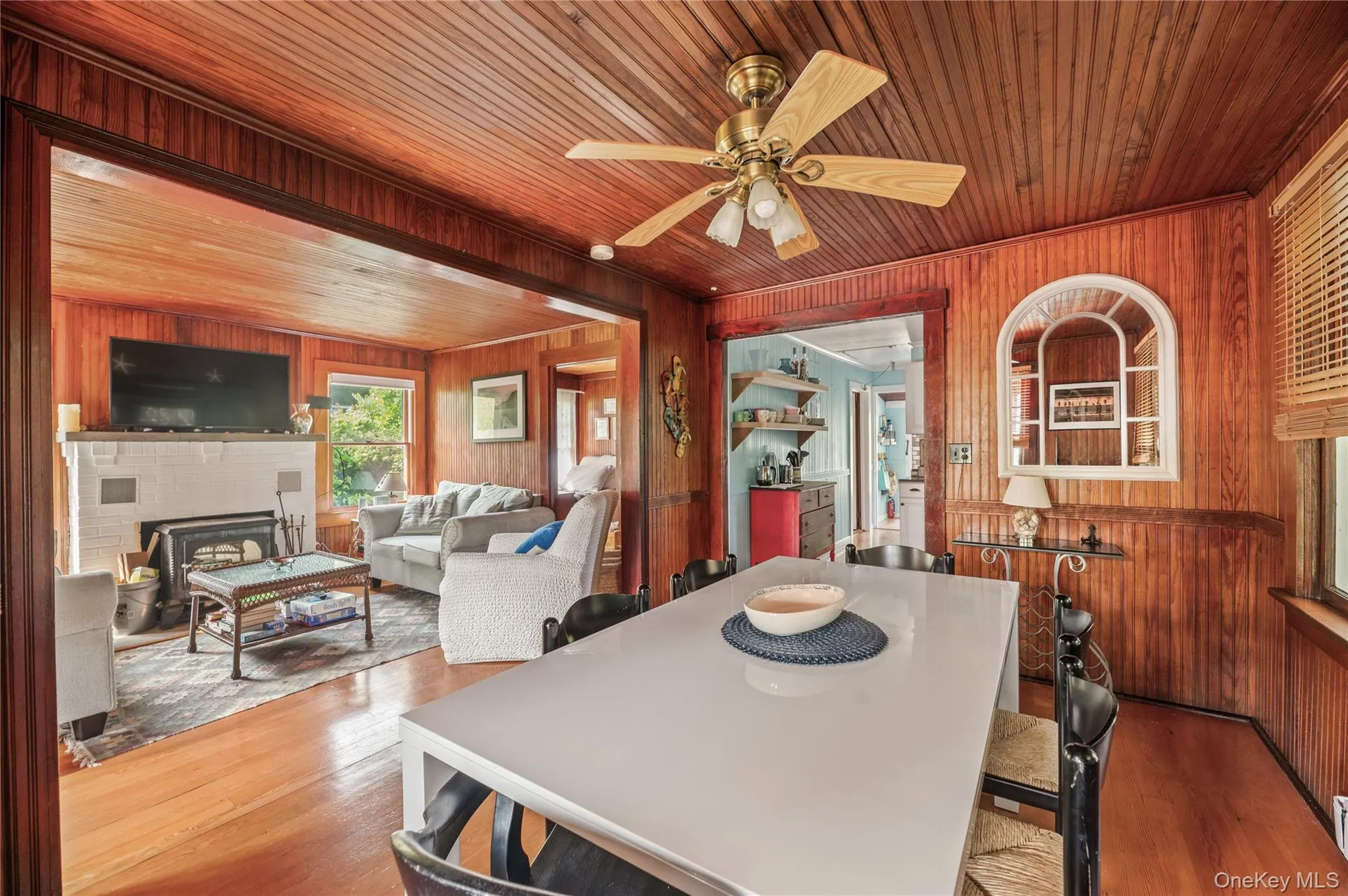 40 Bungalow Walk, Islip, NY, 3 Bedrooms Bedrooms, 7 Rooms Rooms,1 BathroomBathrooms,Residential Lease,For Rent,Bungalow,0,993242 40 Bungalow Walk, Islip, NY, 3 Bedrooms Bedrooms, 7 Rooms Rooms,1 BathroomBathrooms,Residential Lease,For Rent,Bungalow,0,993242