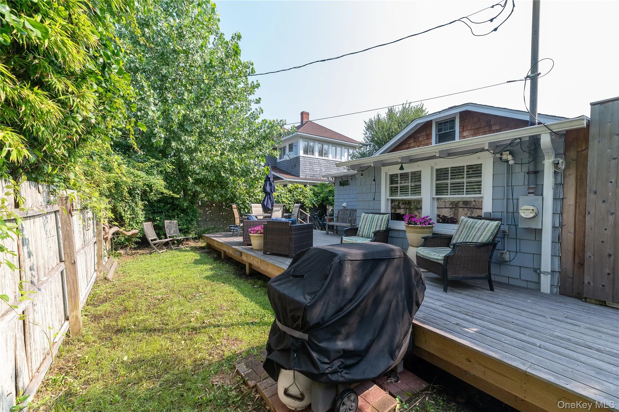 40 Bungalow Walk, Islip, NY, 3 Bedrooms Bedrooms, 7 Rooms Rooms,1 BathroomBathrooms,Residential Lease,For Rent,Bungalow,0,993242 40 Bungalow Walk, Islip, NY, 3 Bedrooms Bedrooms, 7 Rooms Rooms,1 BathroomBathrooms,Residential Lease,For Rent,Bungalow,0,993242