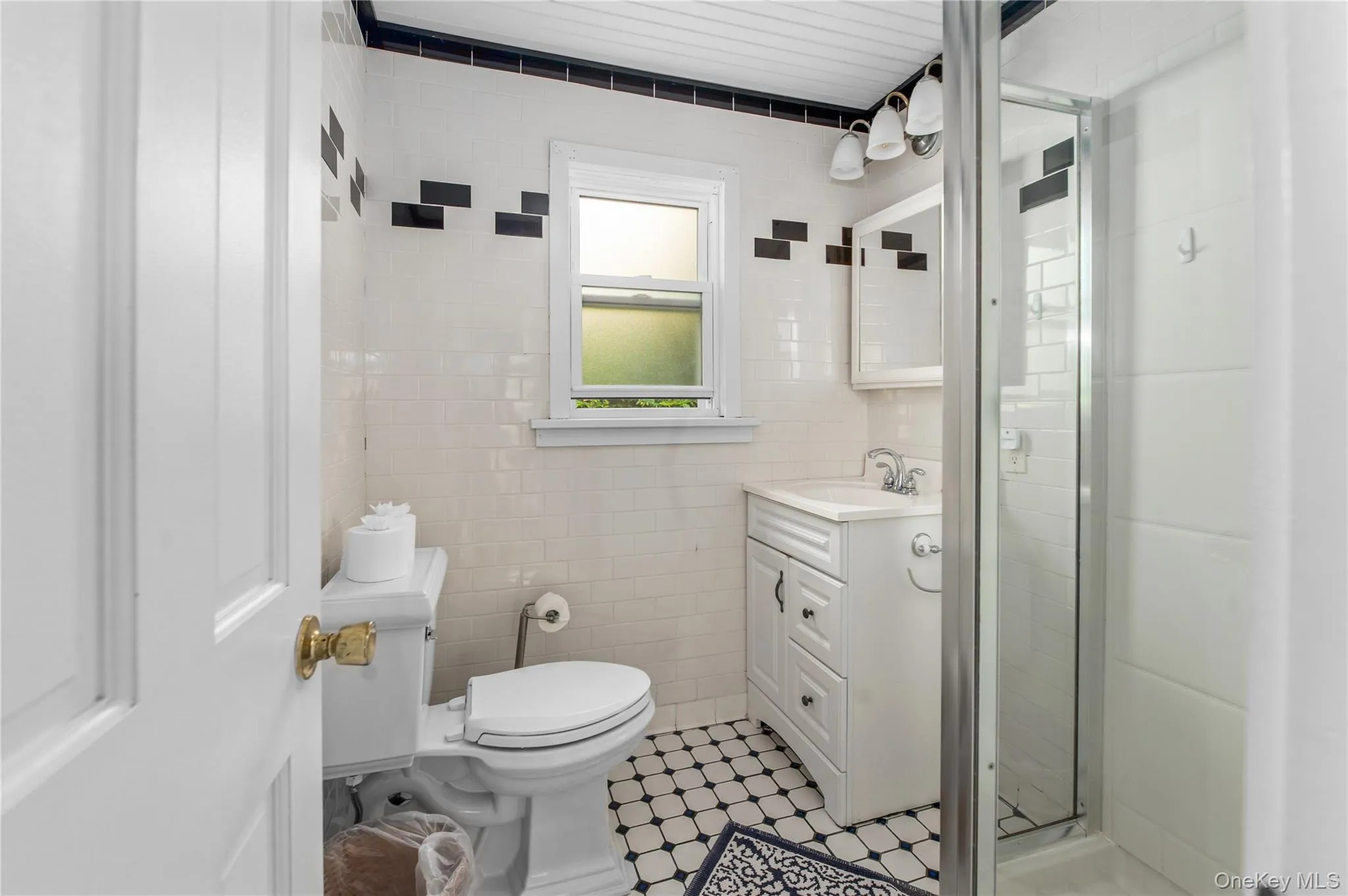 40 Bungalow Walk, Islip, NY, 3 Bedrooms Bedrooms, 7 Rooms Rooms,1 BathroomBathrooms,Residential Lease,For Rent,Bungalow,0,993242 40 Bungalow Walk, Islip, NY, 3 Bedrooms Bedrooms, 7 Rooms Rooms,1 BathroomBathrooms,Residential Lease,For Rent,Bungalow,0,993242