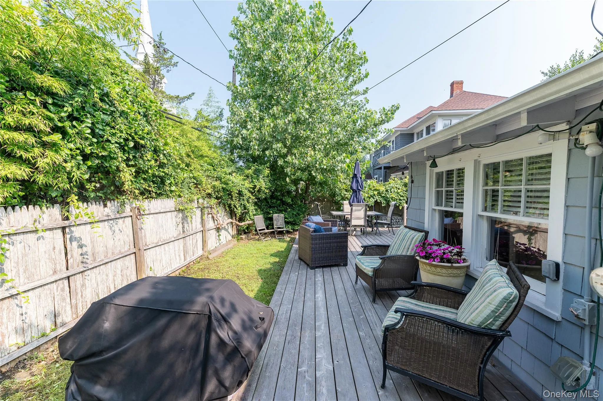 40 Bungalow Walk, Islip, NY, 3 Bedrooms Bedrooms, 7 Rooms Rooms,1 BathroomBathrooms,Residential Lease,For Rent,Bungalow,0,993242 40 Bungalow Walk, Islip, NY, 3 Bedrooms Bedrooms, 7 Rooms Rooms,1 BathroomBathrooms,Residential Lease,For Rent,Bungalow,0,993242