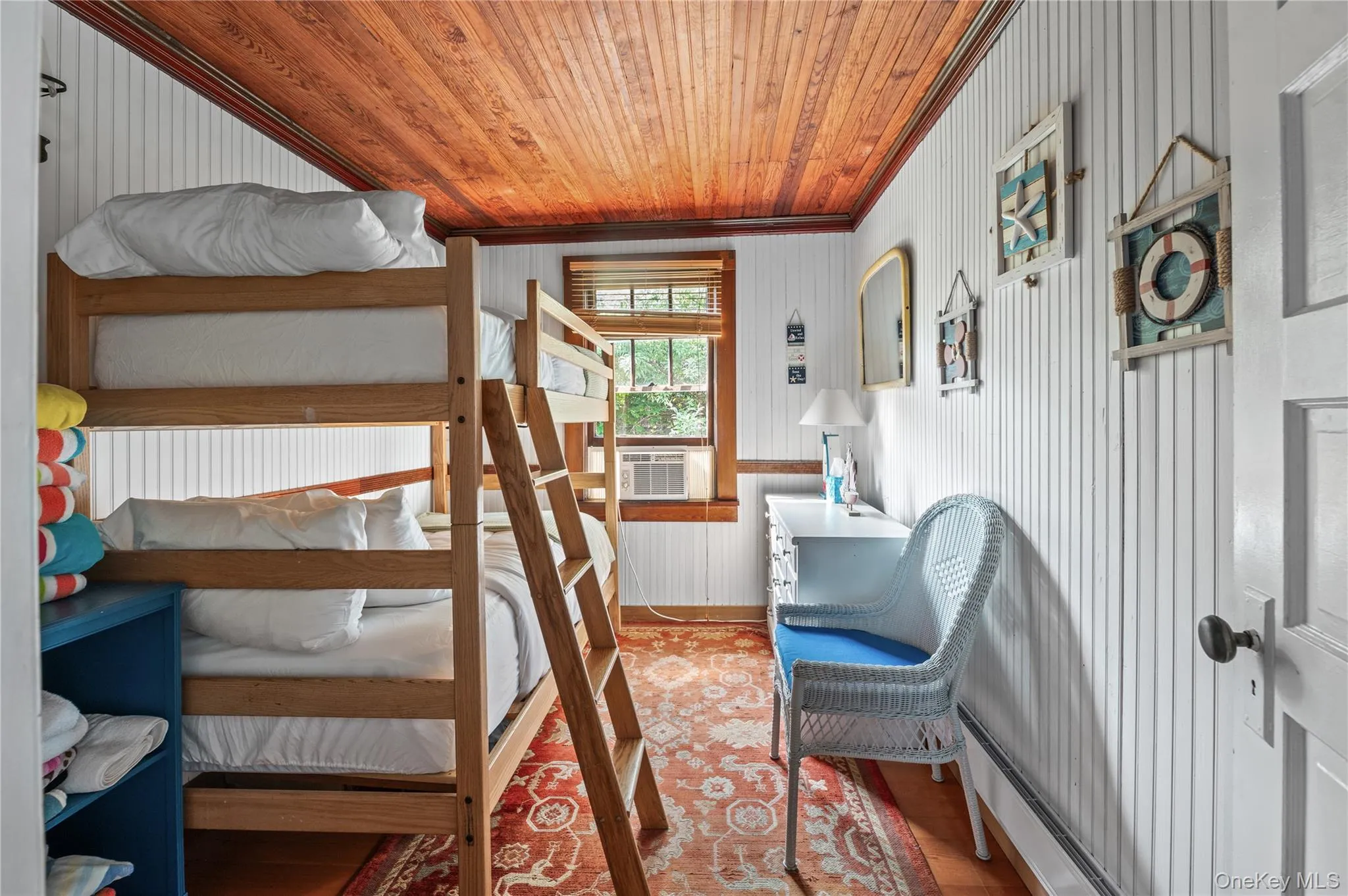 40 Bungalow Walk, Islip, NY, 3 Bedrooms Bedrooms, 7 Rooms Rooms,1 BathroomBathrooms,Residential Lease,For Rent,Bungalow,0,993242 40 Bungalow Walk, Islip, NY, 3 Bedrooms Bedrooms, 7 Rooms Rooms,1 BathroomBathrooms,Residential Lease,For Rent,Bungalow,0,993242
