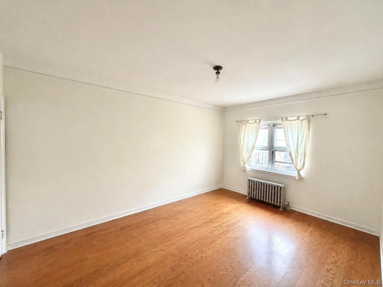 48-40 39th Street, New York, NY, 3 Bedrooms Bedrooms, 6 Rooms Rooms,2 BathroomsBathrooms,Residential Sale,For Rent,39th,0,993244 48-40 39th Street, New York, NY, 3 Bedrooms Bedrooms, 6 Rooms Rooms,2 BathroomsBathrooms,Residential Sale,For Rent,39th,0,993244