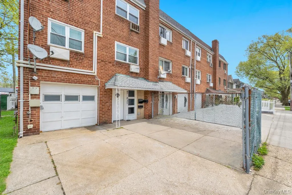 9203 241st Street, New York, NY, 2 Bedrooms Bedrooms, 5 Rooms Rooms,1 BathroomBathrooms,Residential Lease,For Rent,241st,0,993247 9203 241st Street, New York, NY, 2 Bedrooms Bedrooms, 5 Rooms Rooms,1 BathroomBathrooms,Residential Lease,For Rent,241st,0,993247