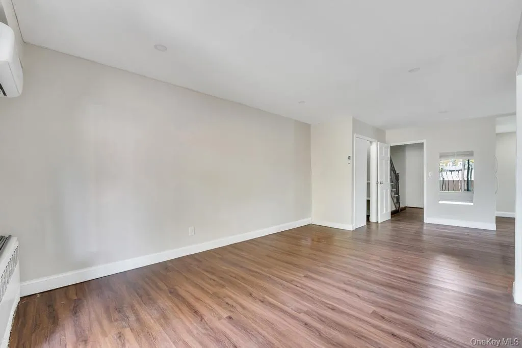9203 241st Street, New York, NY, 2 Bedrooms Bedrooms, 5 Rooms Rooms,1 BathroomBathrooms,Residential Lease,For Rent,241st,0,993247 9203 241st Street, New York, NY, 2 Bedrooms Bedrooms, 5 Rooms Rooms,1 BathroomBathrooms,Residential Lease,For Rent,241st,0,993247