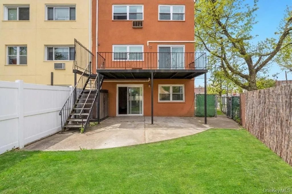 9203 241st Street, New York, NY, 2 Bedrooms Bedrooms, 5 Rooms Rooms,1 BathroomBathrooms,Residential Lease,For Rent,241st,0,993247 9203 241st Street, New York, NY, 2 Bedrooms Bedrooms, 5 Rooms Rooms,1 BathroomBathrooms,Residential Lease,For Rent,241st,0,993247