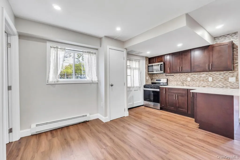9203 241st Street, New York, NY, 2 Bedrooms Bedrooms, 5 Rooms Rooms,1 BathroomBathrooms,Residential Lease,For Rent,241st,0,993247 9203 241st Street, New York, NY, 2 Bedrooms Bedrooms, 5 Rooms Rooms,1 BathroomBathrooms,Residential Lease,For Rent,241st,0,993247