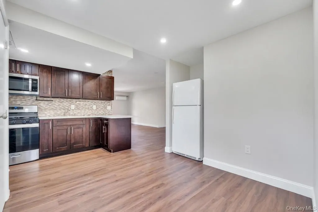 9203 241st Street, New York, NY, 2 Bedrooms Bedrooms, 5 Rooms Rooms,1 BathroomBathrooms,Residential Lease,For Rent,241st,0,993247 9203 241st Street, New York, NY, 2 Bedrooms Bedrooms, 5 Rooms Rooms,1 BathroomBathrooms,Residential Lease,For Rent,241st,0,993247