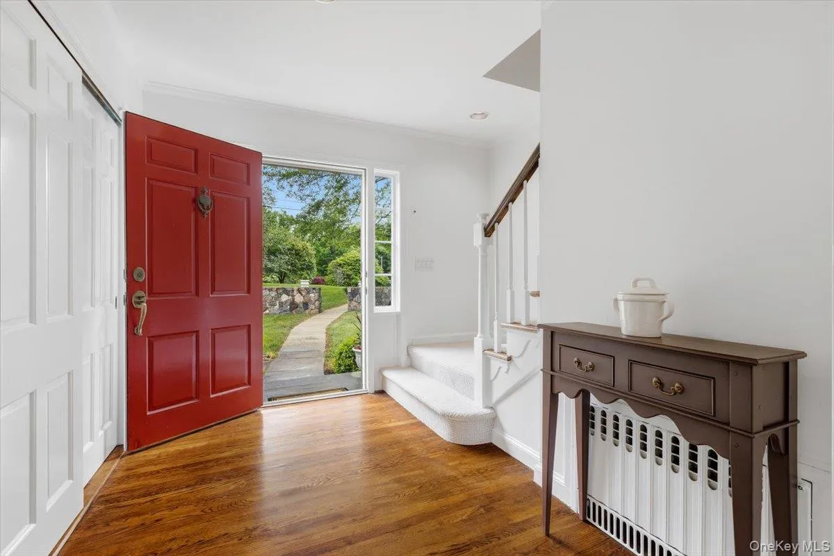 Let's step inside the entrance foyer with a double coat closet. Six panel colonial doors throughout the home. Let's step inside the entrance foyer with a double coat closet. Six panel colonial doors throughout the home.