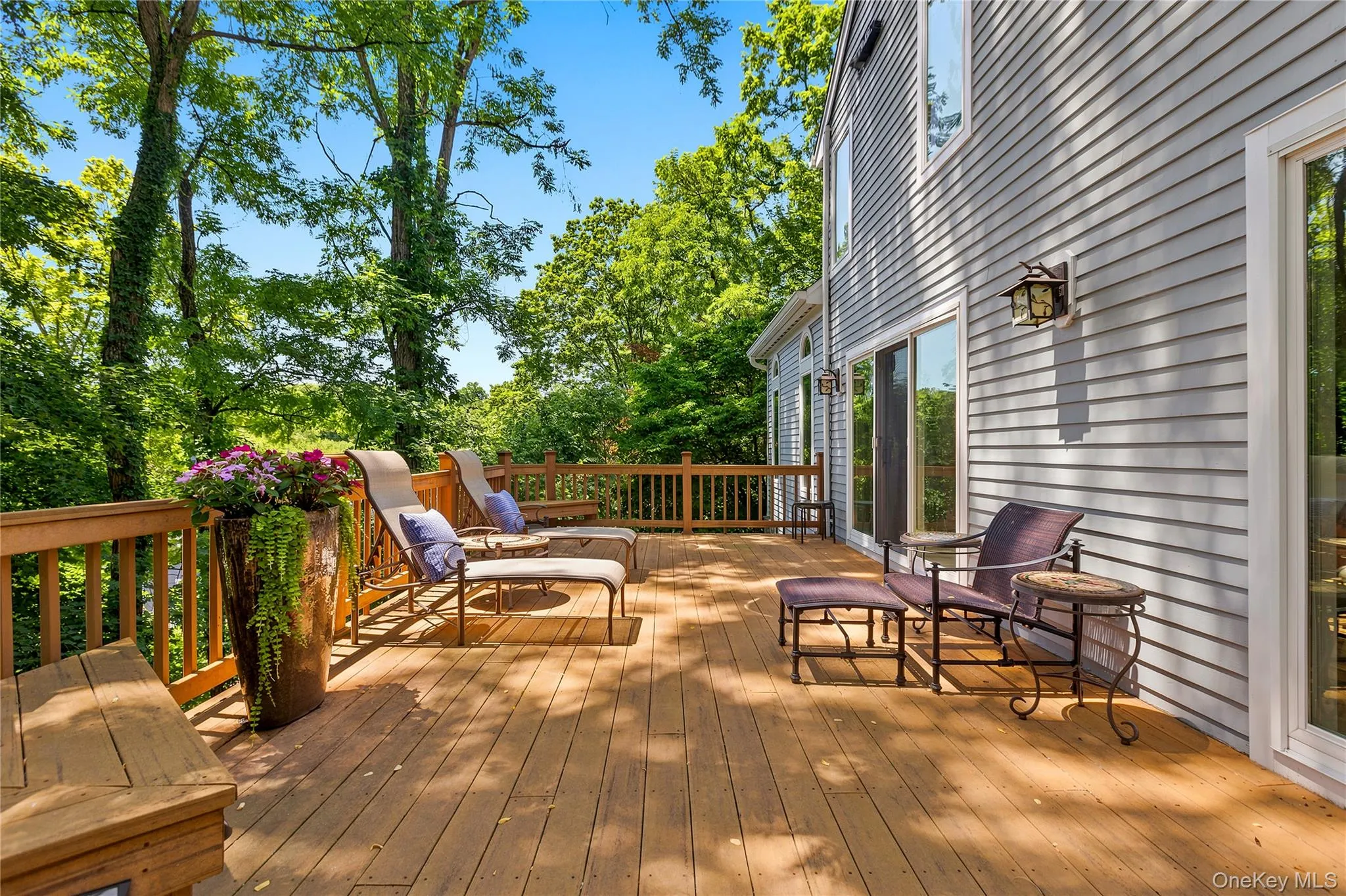 This wrap-around Deck provides sun and shade and sunset views and is perfect for entertaining (large or small gatherings). This wrap-around Deck provides sun and shade and sunset views and is perfect for entertaining (large or small gatherings).