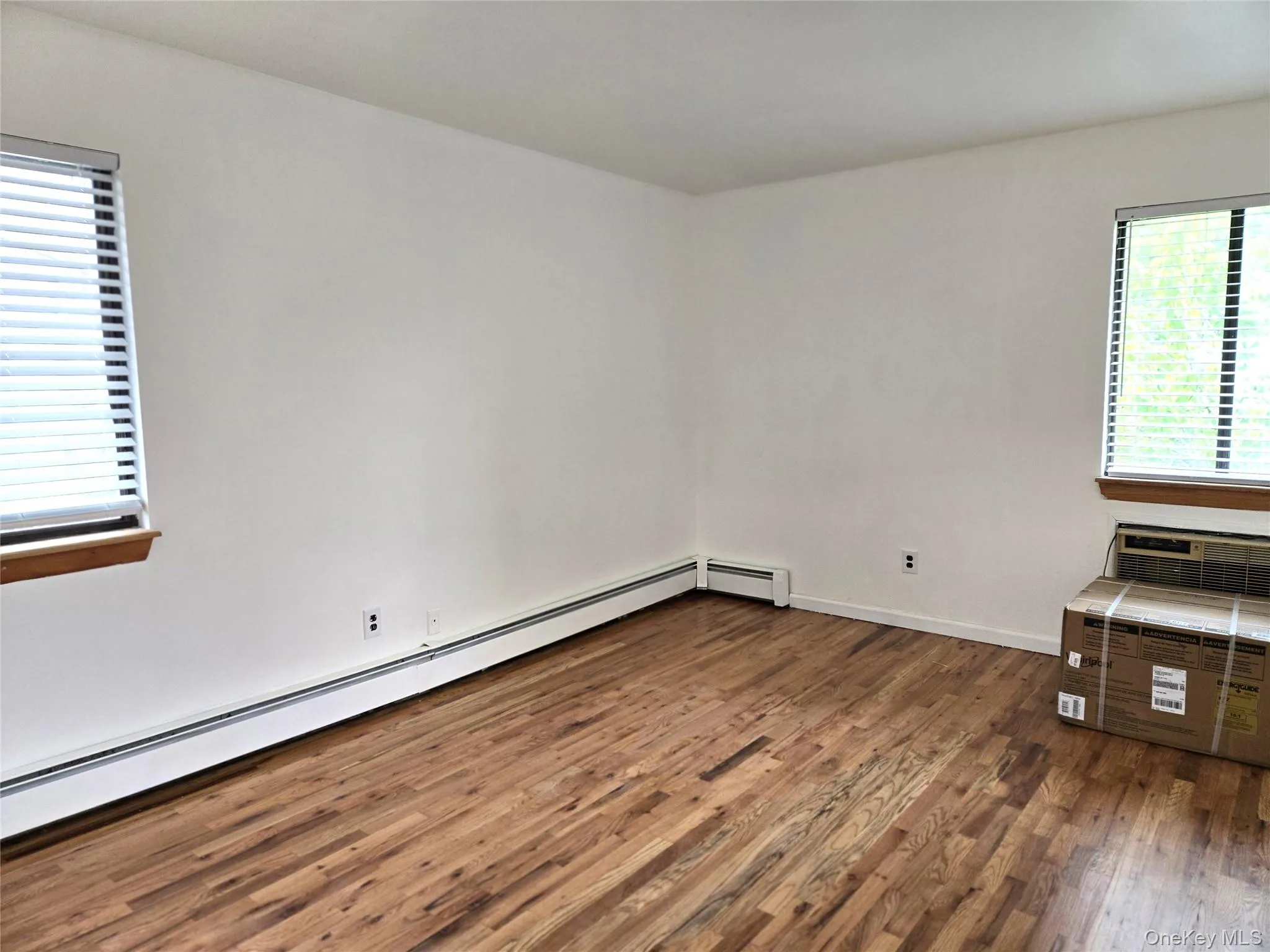 31 Hickory Road, North Hempstead, NY, 3 Bedrooms Bedrooms, 6 Rooms Rooms,1 BathroomBathrooms,Residential Lease,For Rent,Hickory,0,993265 31 Hickory Road, North Hempstead, NY, 3 Bedrooms Bedrooms, 6 Rooms Rooms,1 BathroomBathrooms,Residential Lease,For Rent,Hickory,0,993265