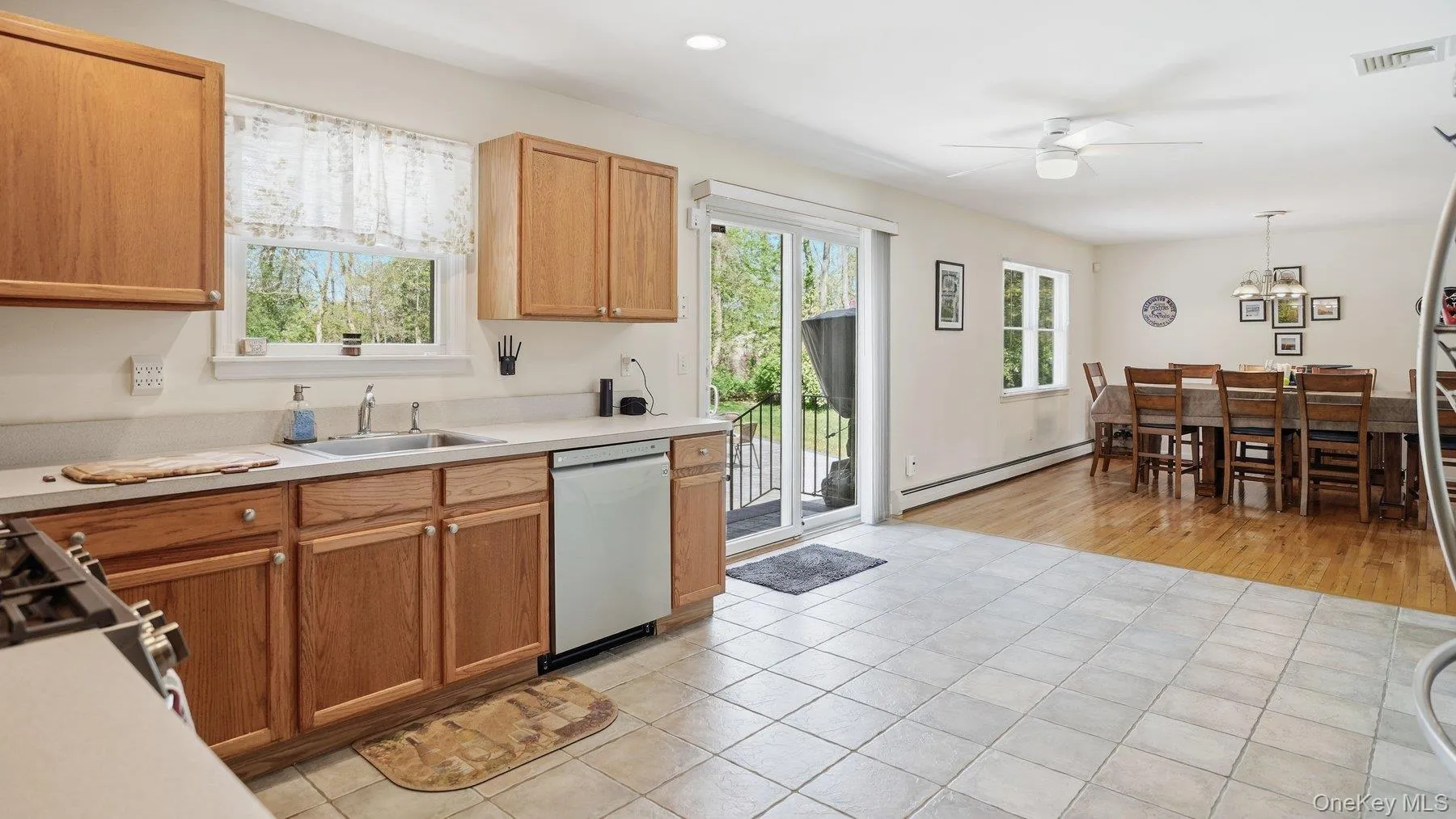 6 Bay Run, Riverhead, NY, 4 Bedrooms Bedrooms, 9 Rooms Rooms,3 BathroomsBathrooms,Residential Lease,For Rent,Bay Run,0,993283 6 Bay Run, Riverhead, NY, 4 Bedrooms Bedrooms, 9 Rooms Rooms,3 BathroomsBathrooms,Residential Lease,For Rent,Bay Run,0,993283