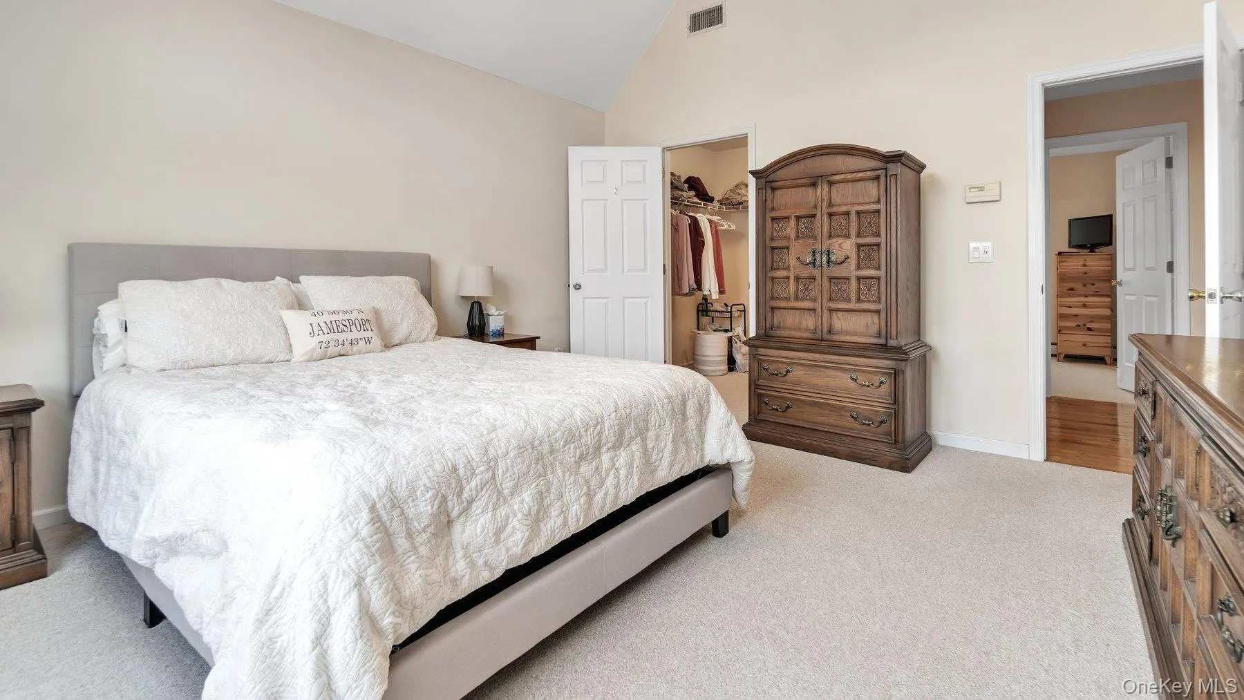 6 Bay Run, Riverhead, NY, 4 Bedrooms Bedrooms, 9 Rooms Rooms,3 BathroomsBathrooms,Residential Lease,For Rent,Bay Run,0,993283 6 Bay Run, Riverhead, NY, 4 Bedrooms Bedrooms, 9 Rooms Rooms,3 BathroomsBathrooms,Residential Lease,For Rent,Bay Run,0,993283