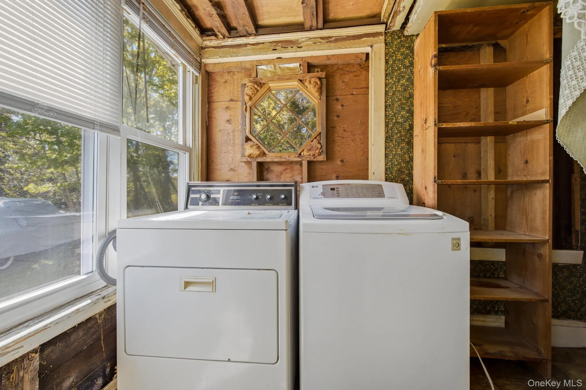 109 Grove Avenue, Brookhaven, NY, 3 Bedrooms Bedrooms, 8 Rooms Rooms,1 BathroomBathrooms,Residential Sale,For Rent,Grove,0,993290 109 Grove Avenue, Brookhaven, NY, 3 Bedrooms Bedrooms, 8 Rooms Rooms,1 BathroomBathrooms,Residential Sale,For Rent,Grove,0,993290