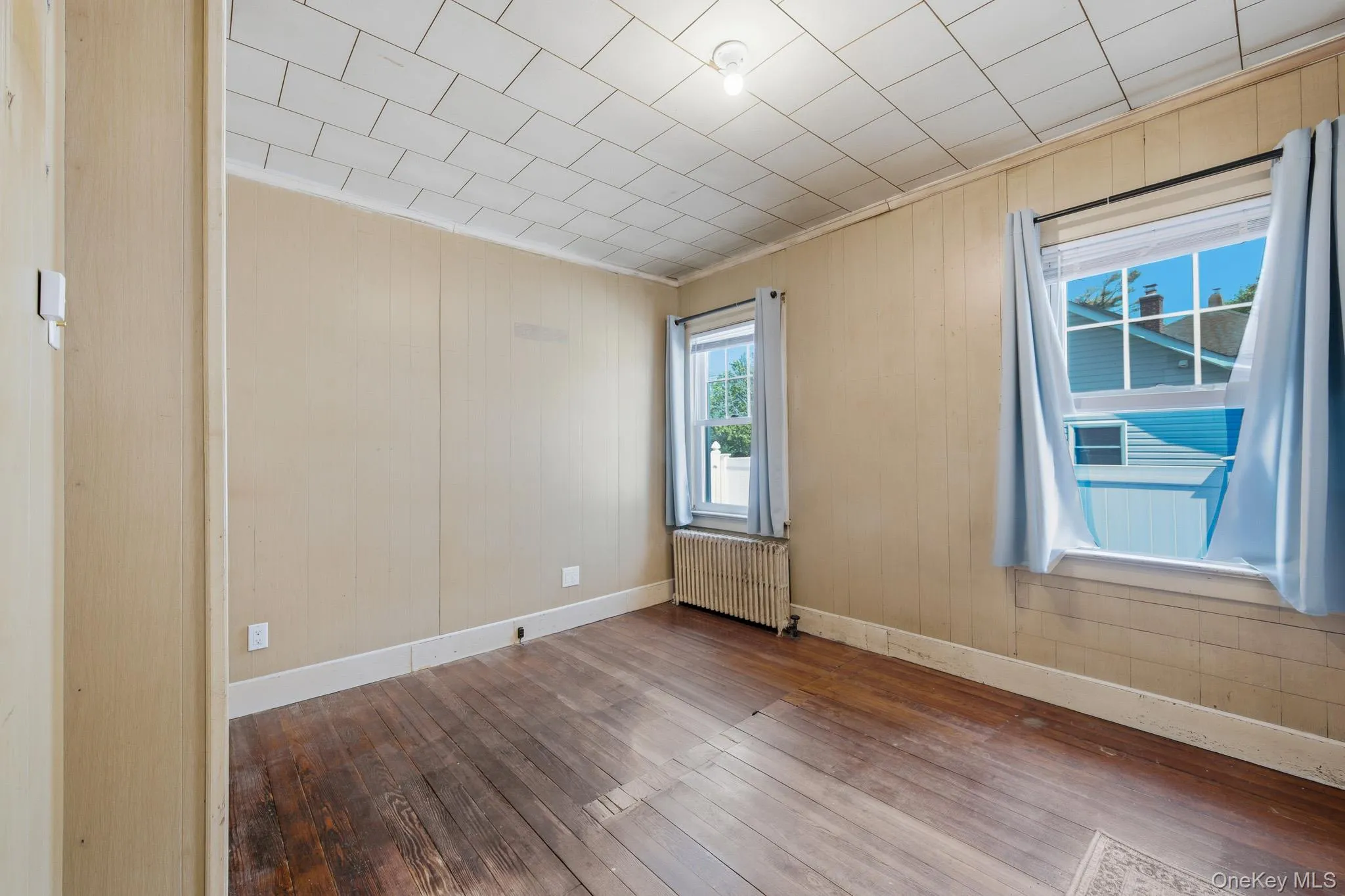 109 Grove Avenue, Brookhaven, NY, 3 Bedrooms Bedrooms, 8 Rooms Rooms,1 BathroomBathrooms,Residential Sale,For Rent,Grove,0,993290 109 Grove Avenue, Brookhaven, NY, 3 Bedrooms Bedrooms, 8 Rooms Rooms,1 BathroomBathrooms,Residential Sale,For Rent,Grove,0,993290