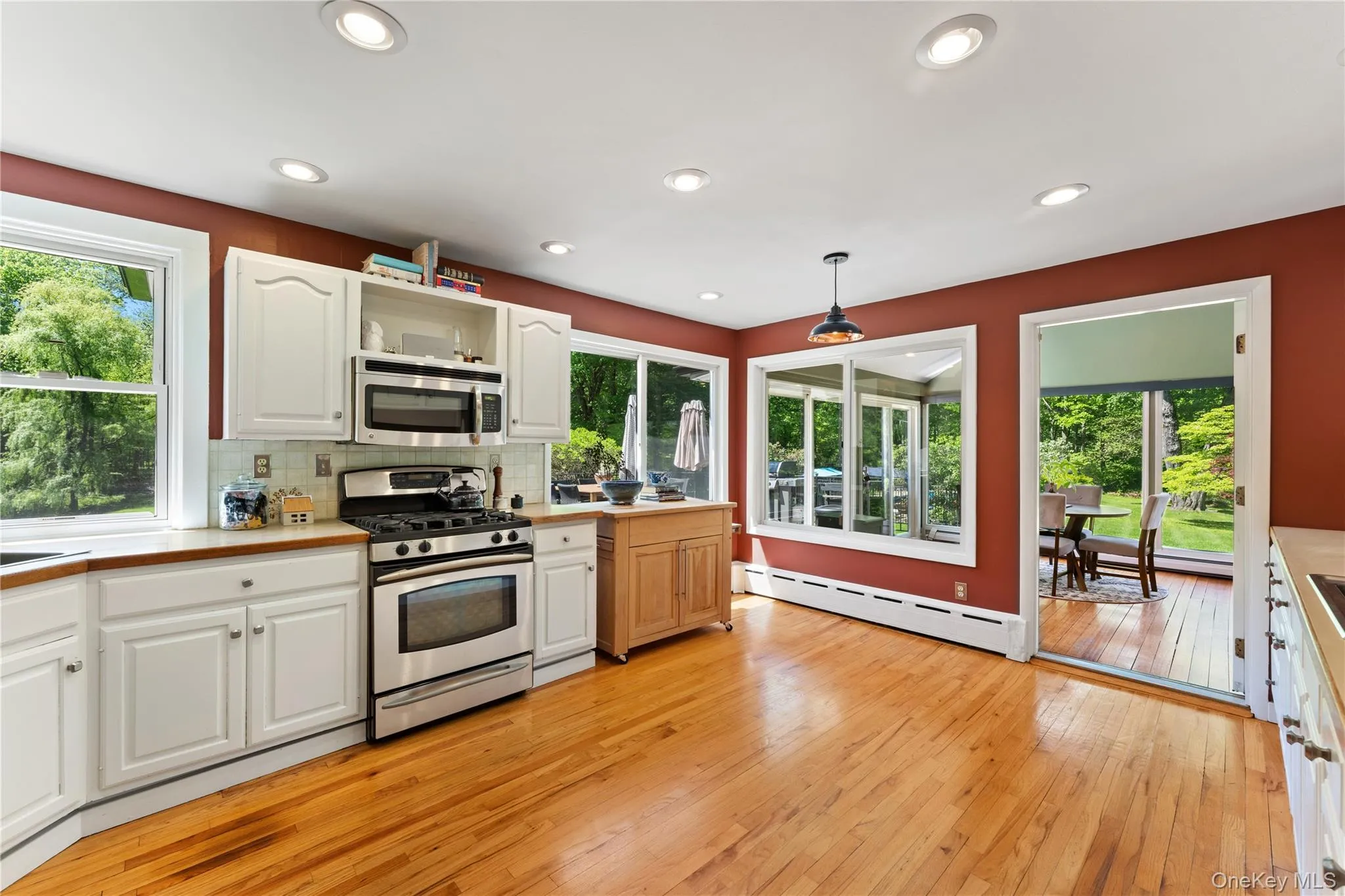 20 Teatown Road, Cortlandt, NY, 4 Bedrooms Bedrooms, 8 Rooms Rooms,3 BathroomsBathrooms,Residential,For Rent,Teatown,0,993298 20 Teatown Road, Cortlandt, NY, 4 Bedrooms Bedrooms, 8 Rooms Rooms,3 BathroomsBathrooms,Residential,For Rent,Teatown,0,993298