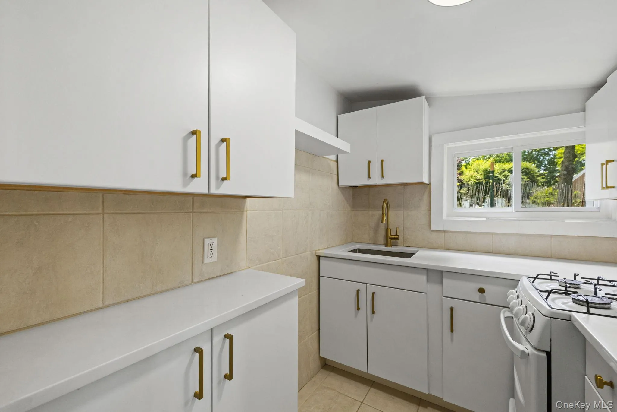 58 Maple Avenue, New Castle, NY, 2 Bedrooms Bedrooms, 4 Rooms Rooms,1 BathroomBathrooms,Residential,For Rent,Maple,0,993303 58 Maple Avenue, New Castle, NY, 2 Bedrooms Bedrooms, 4 Rooms Rooms,1 BathroomBathrooms,Residential,For Rent,Maple,0,993303