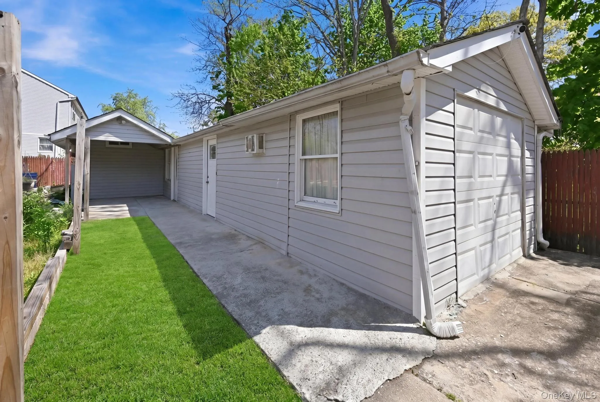 683 Broadway, Islip, NY, 4 Bedrooms Bedrooms, 6 Rooms Rooms,2 BathroomsBathrooms,Residential,For Rent,Broadway,0,993310 683 Broadway, Islip, NY, 4 Bedrooms Bedrooms, 6 Rooms Rooms,2 BathroomsBathrooms,Residential,For Rent,Broadway,0,993310