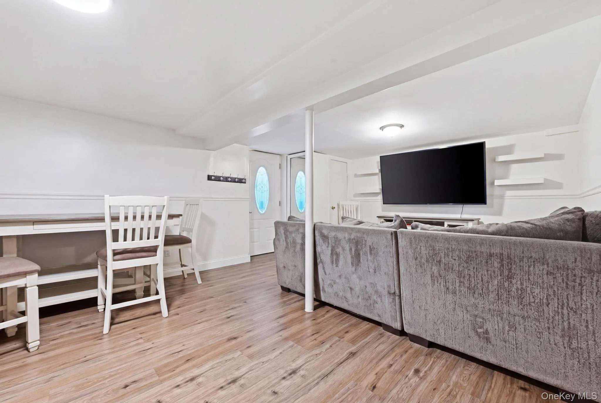 683 Broadway, Islip, NY, 4 Bedrooms Bedrooms, 6 Rooms Rooms,2 BathroomsBathrooms,Residential,For Rent,Broadway,0,993310 683 Broadway, Islip, NY, 4 Bedrooms Bedrooms, 6 Rooms Rooms,2 BathroomsBathrooms,Residential,For Rent,Broadway,0,993310