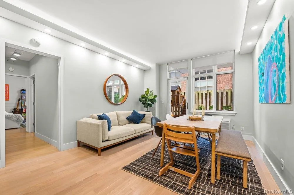 226 50th Avenue, New York, NY, 3 Bedrooms Bedrooms, 6 Rooms Rooms,2 BathroomsBathrooms,Residential,For Rent,50th,0,993331 226 50th Avenue, New York, NY, 3 Bedrooms Bedrooms, 6 Rooms Rooms,2 BathroomsBathrooms,Residential,For Rent,50th,0,993331