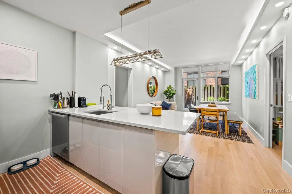 226 50th Avenue, New York, NY, 3 Bedrooms Bedrooms, 6 Rooms Rooms,2 BathroomsBathrooms,Residential,For Rent,50th,0,993331 226 50th Avenue, New York, NY, 3 Bedrooms Bedrooms, 6 Rooms Rooms,2 BathroomsBathrooms,Residential,For Rent,50th,0,993331