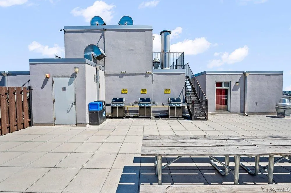 226 50th Avenue, New York, NY, 3 Bedrooms Bedrooms, 6 Rooms Rooms,2 BathroomsBathrooms,Residential,For Rent,50th,0,993331 226 50th Avenue, New York, NY, 3 Bedrooms Bedrooms, 6 Rooms Rooms,2 BathroomsBathrooms,Residential,For Rent,50th,0,993331