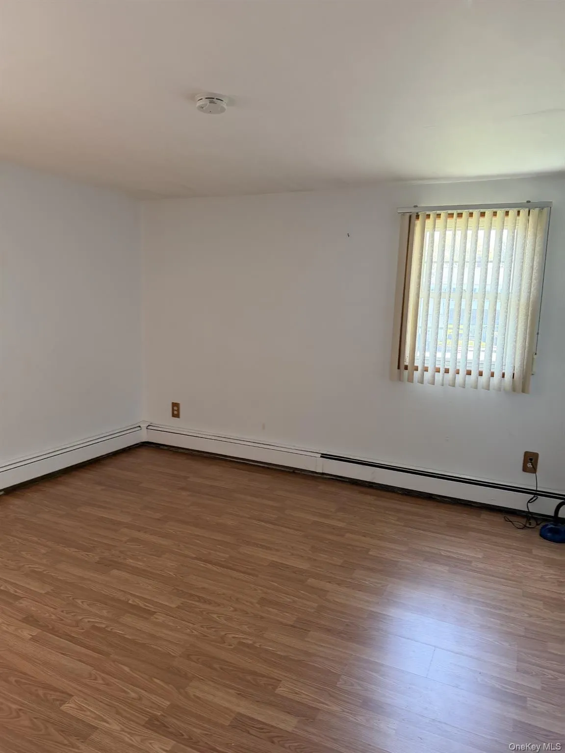 9 Elwin Place, Huntington, NY, 2 Bedrooms Bedrooms, 4 Rooms Rooms,2 BathroomsBathrooms,Residential Lease,For Rent,Elwin,0,993335 9 Elwin Place, Huntington, NY, 2 Bedrooms Bedrooms, 4 Rooms Rooms,2 BathroomsBathrooms,Residential Lease,For Rent,Elwin,0,993335
