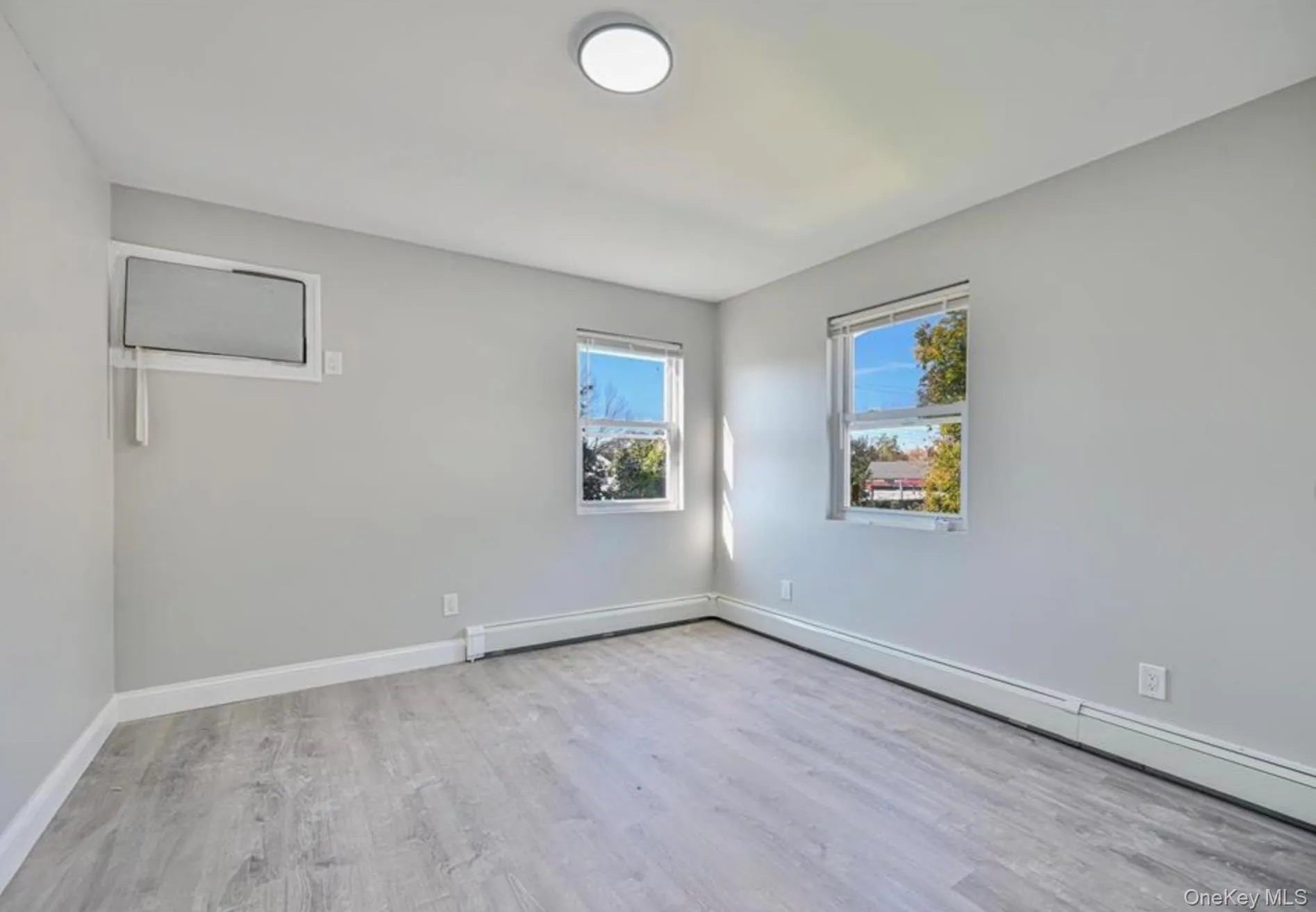 13722 Bedell Street, New York, NY, 3 Bedrooms Bedrooms, 6 Rooms Rooms,1 BathroomBathrooms,Residential Lease,For Rent,Bedell,0,993341 13722 Bedell Street, New York, NY, 3 Bedrooms Bedrooms, 6 Rooms Rooms,1 BathroomBathrooms,Residential Lease,For Rent,Bedell,0,993341