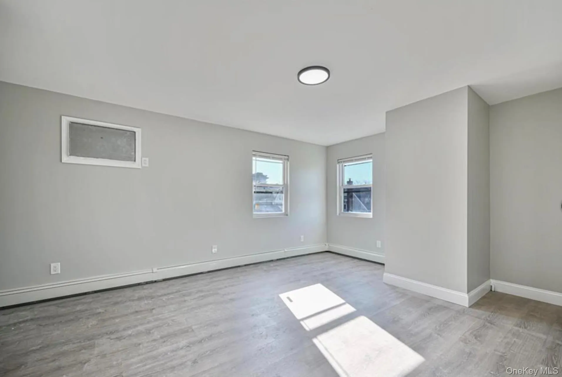 13722 Bedell Street, New York, NY, 3 Bedrooms Bedrooms, 6 Rooms Rooms,1 BathroomBathrooms,Residential Lease,For Rent,Bedell,0,993341 13722 Bedell Street, New York, NY, 3 Bedrooms Bedrooms, 6 Rooms Rooms,1 BathroomBathrooms,Residential Lease,For Rent,Bedell,0,993341