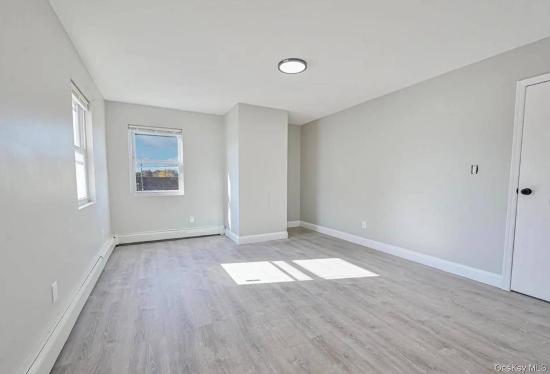 13722 Bedell Street, New York, NY, 3 Bedrooms Bedrooms, 6 Rooms Rooms,1 BathroomBathrooms,Residential Lease,For Rent,Bedell,0,993341 13722 Bedell Street, New York, NY, 3 Bedrooms Bedrooms, 6 Rooms Rooms,1 BathroomBathrooms,Residential Lease,For Rent,Bedell,0,993341