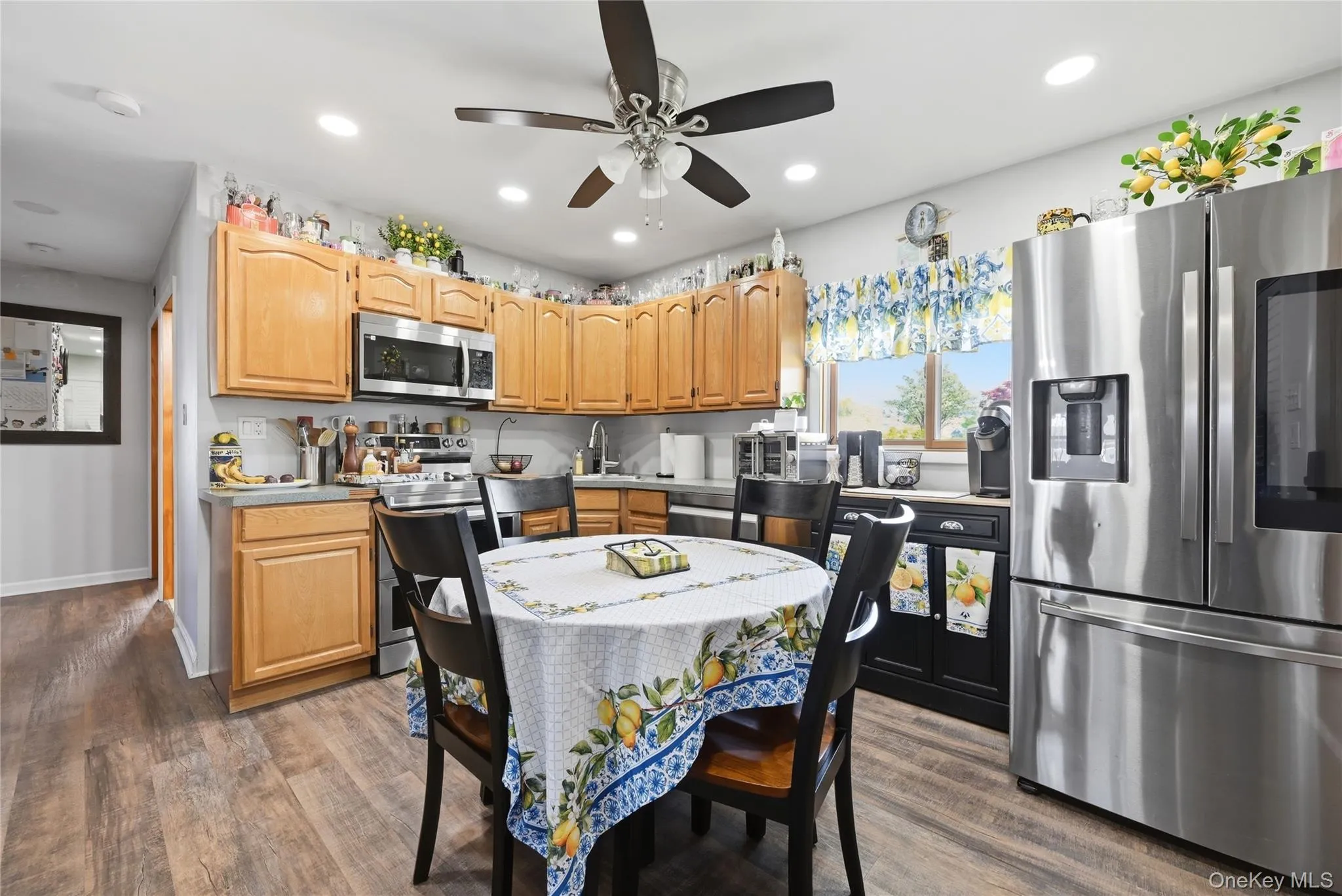 2 Tallow Lane, Hempstead, NY, 5 Bedrooms Bedrooms, 9 Rooms Rooms,2 BathroomsBathrooms,Residential,For Rent,Tallow,0,993343 2 Tallow Lane, Hempstead, NY, 5 Bedrooms Bedrooms, 9 Rooms Rooms,2 BathroomsBathrooms,Residential,For Rent,Tallow,0,993343