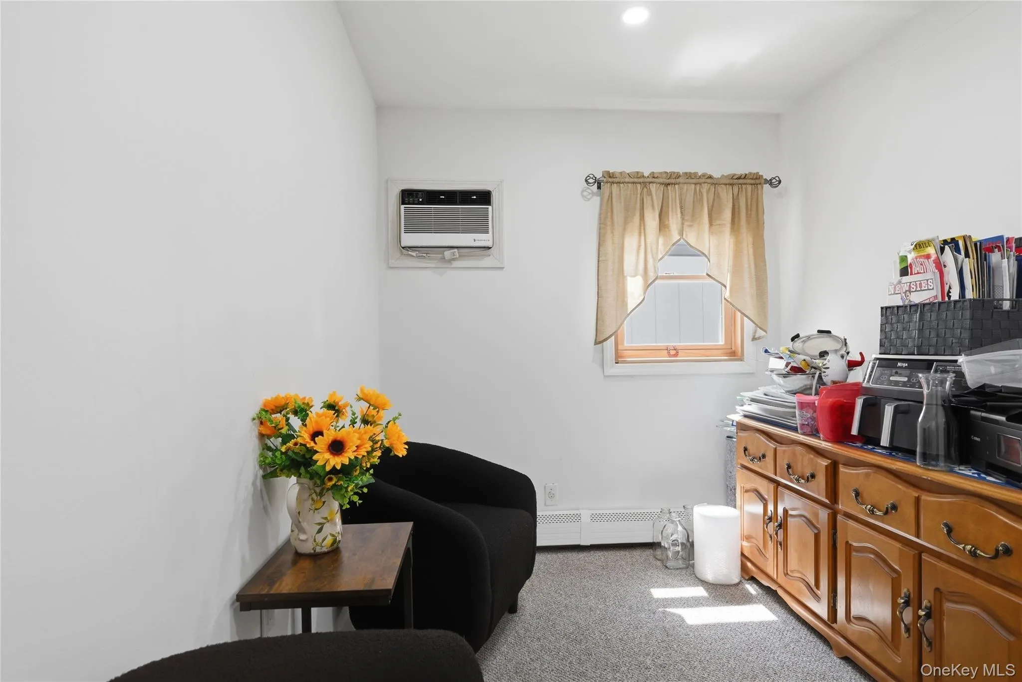 2 Tallow Lane, Hempstead, NY, 5 Bedrooms Bedrooms, 9 Rooms Rooms,2 BathroomsBathrooms,Residential,For Rent,Tallow,0,993343 2 Tallow Lane, Hempstead, NY, 5 Bedrooms Bedrooms, 9 Rooms Rooms,2 BathroomsBathrooms,Residential,For Rent,Tallow,0,993343