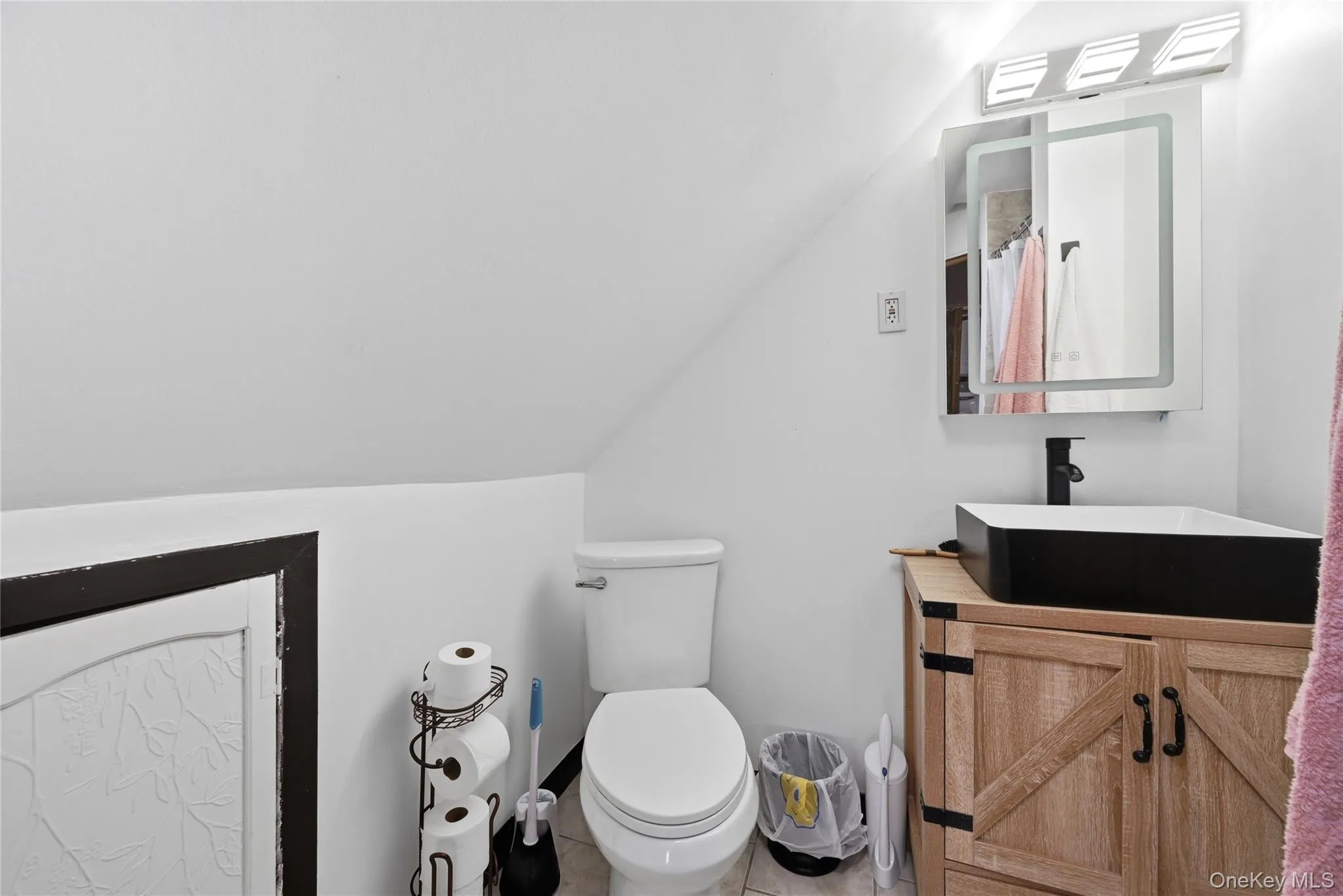 2 Tallow Lane, Hempstead, NY, 5 Bedrooms Bedrooms, 9 Rooms Rooms,2 BathroomsBathrooms,Residential,For Rent,Tallow,0,993343 2 Tallow Lane, Hempstead, NY, 5 Bedrooms Bedrooms, 9 Rooms Rooms,2 BathroomsBathrooms,Residential,For Rent,Tallow,0,993343
